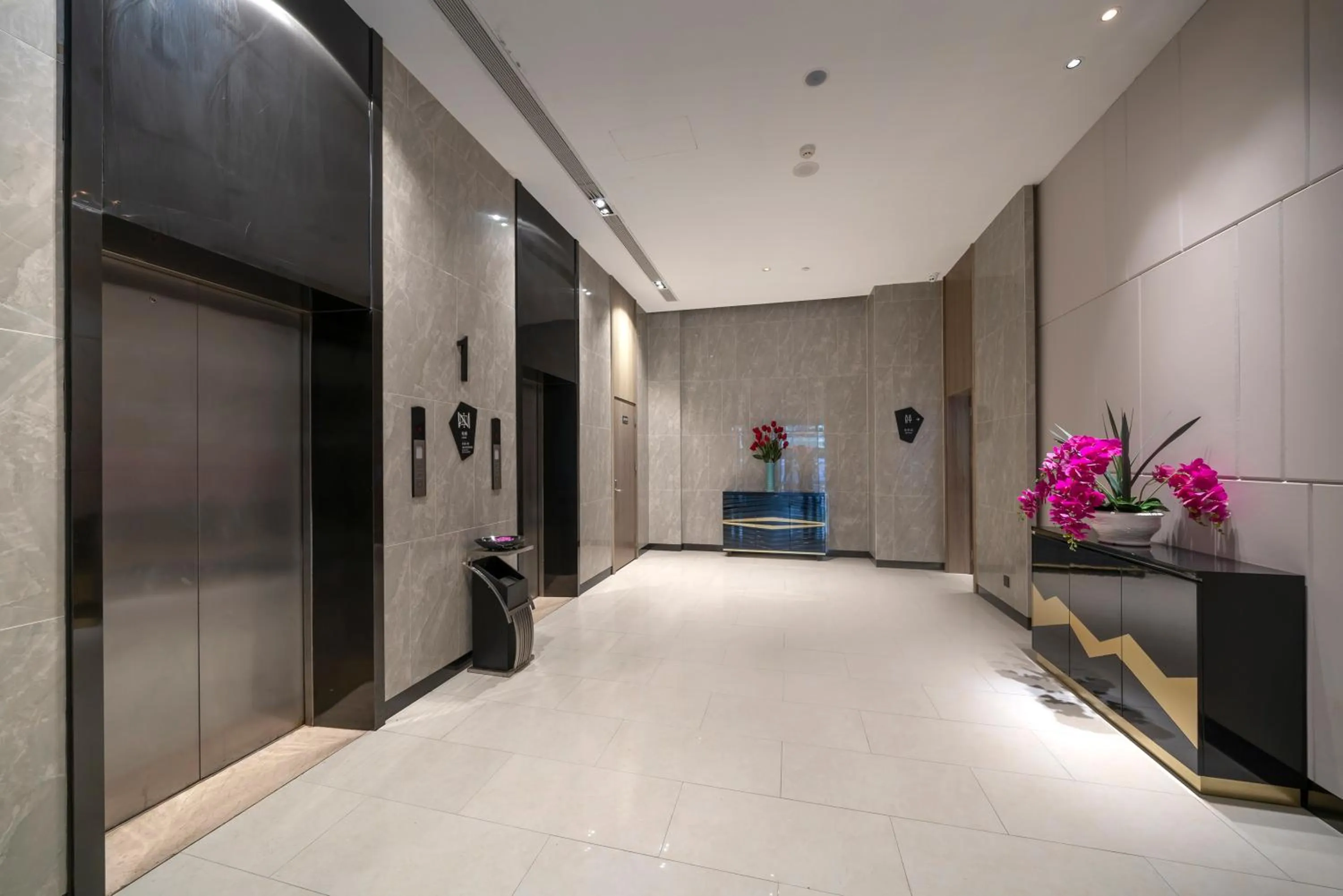 elevator in Echarm Hotel Haikou Zhongshan South Road East High Speed Railway Station