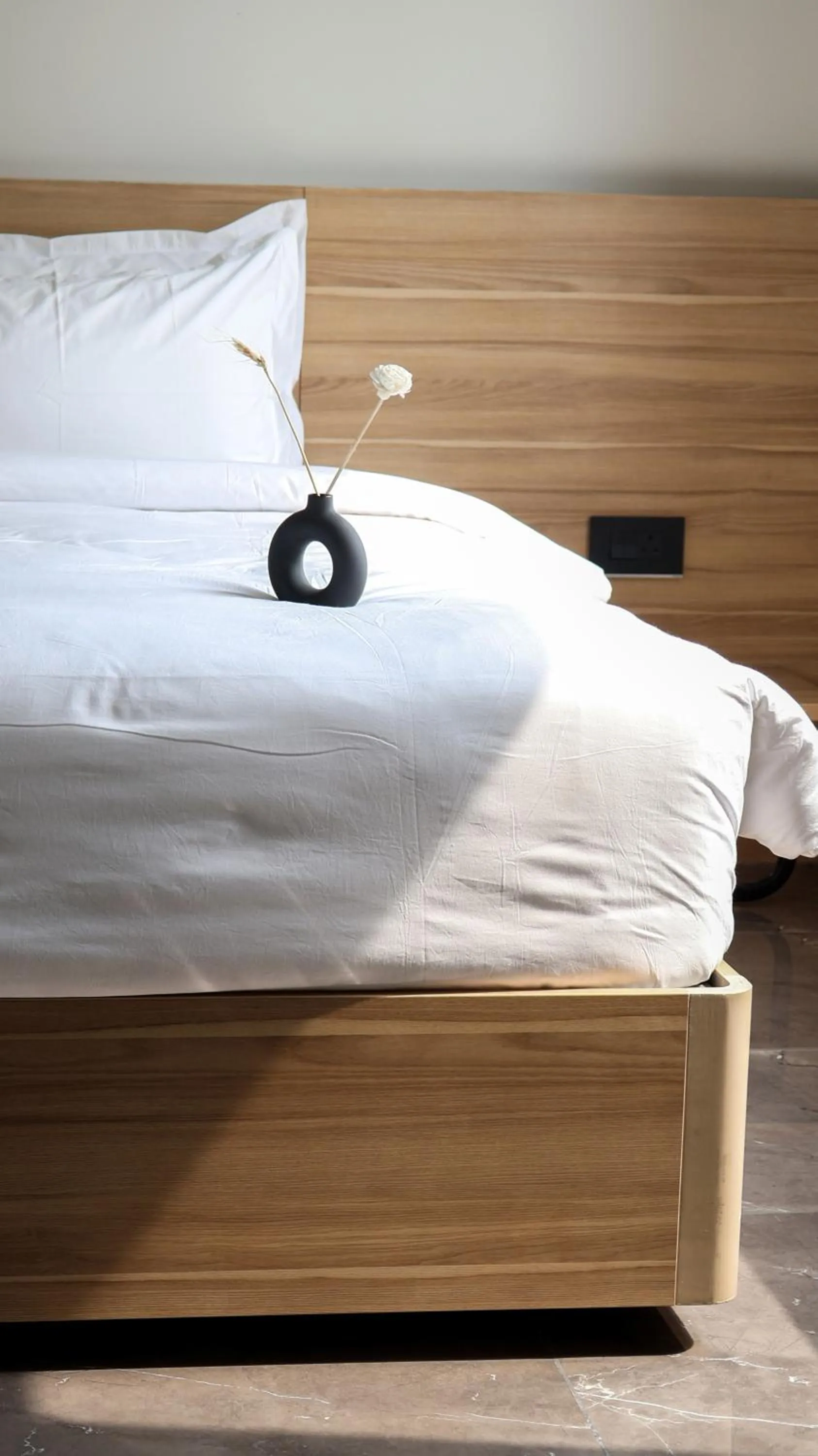 Bedroom, Bed in Akoya Business Hotel Hyderabad Airpot