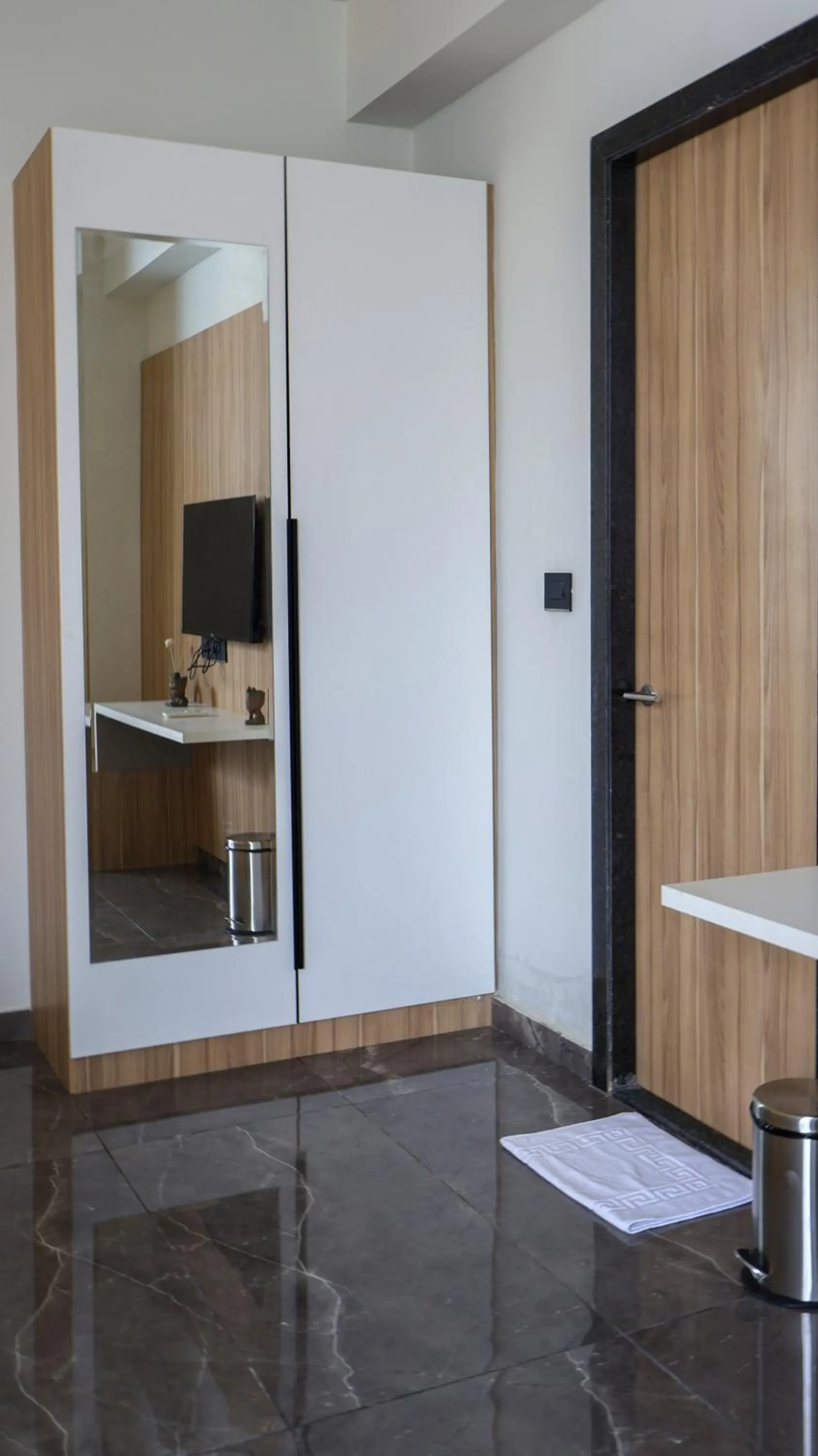 wardrobe in Akoya Business Hotel Hyderabad Airpot