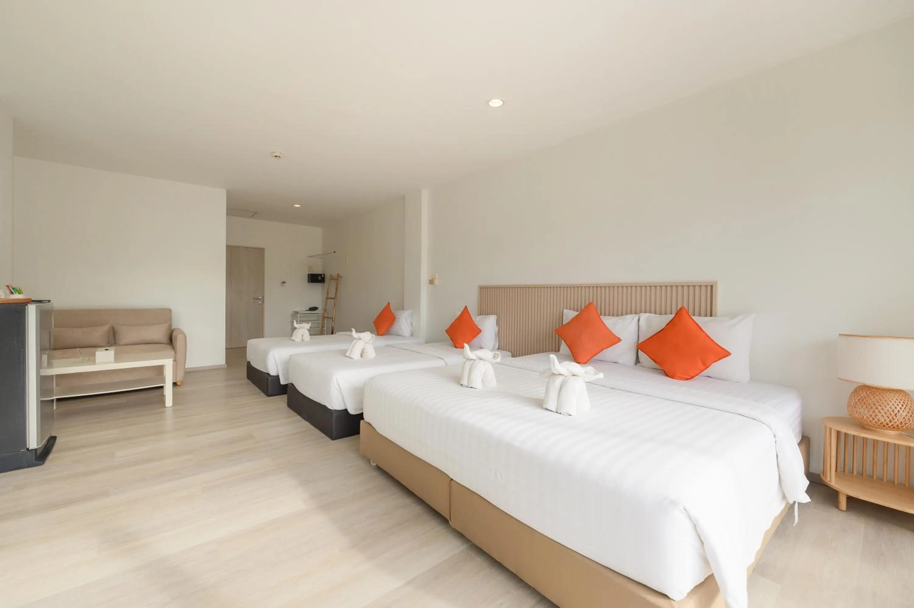 Photo of the whole room, Bed in Little Home Ao Nang