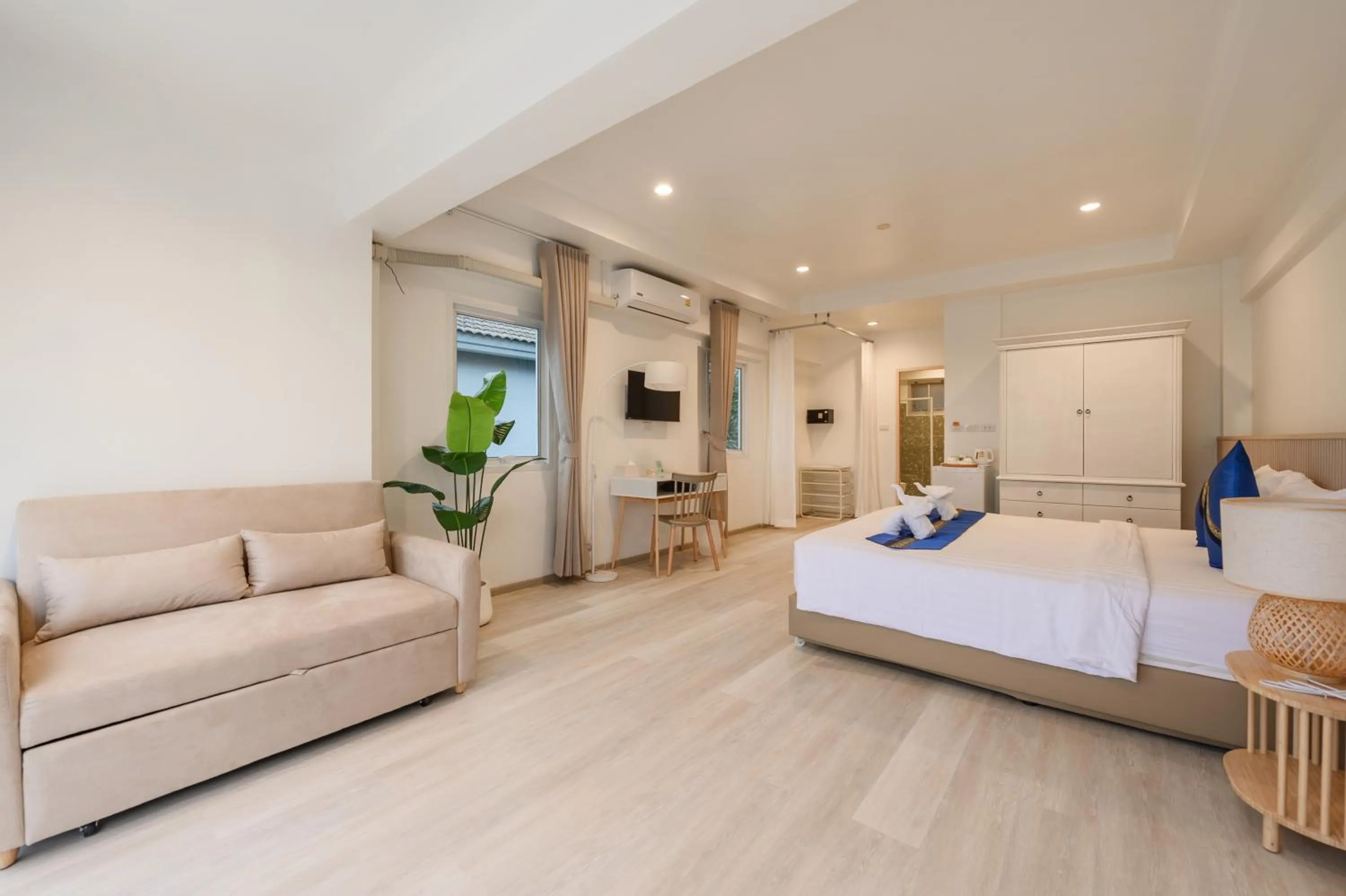 Decorative detail, Bed in Little Home Ao Nang