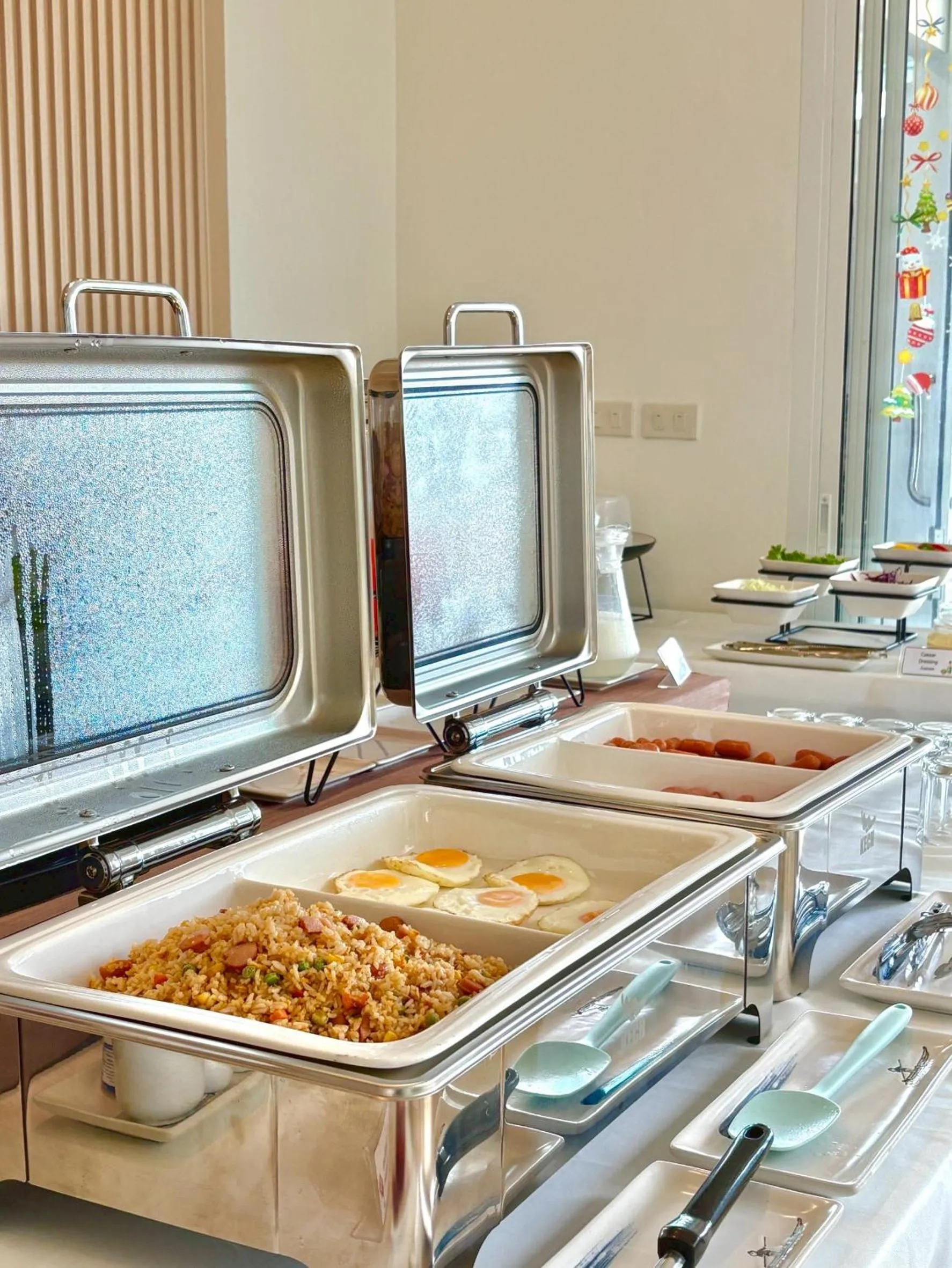 Restaurant/places to eat in Little Home Ao Nang