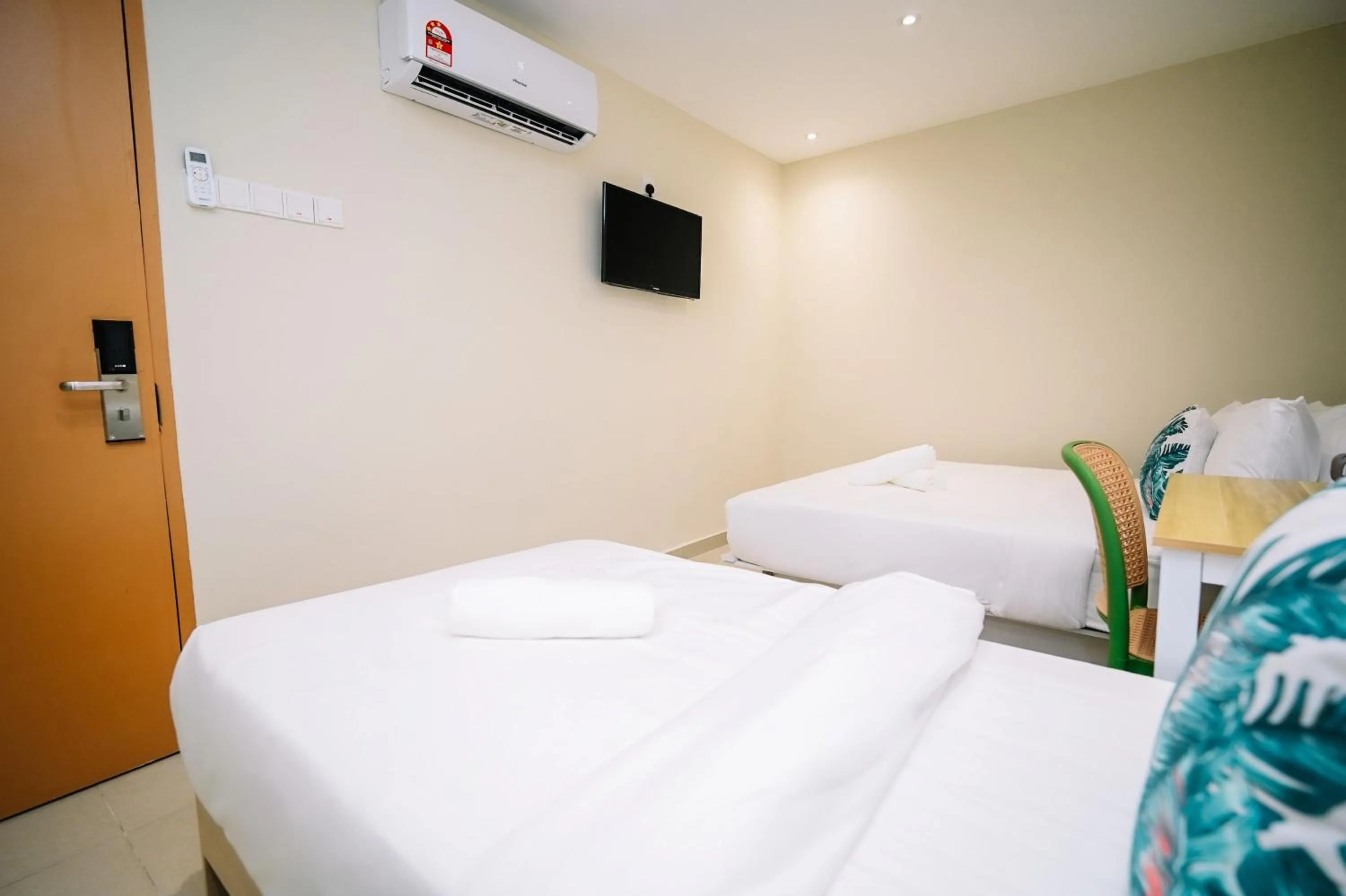 Bed in Swing & Pillows - Times Square, Bukit Bintang