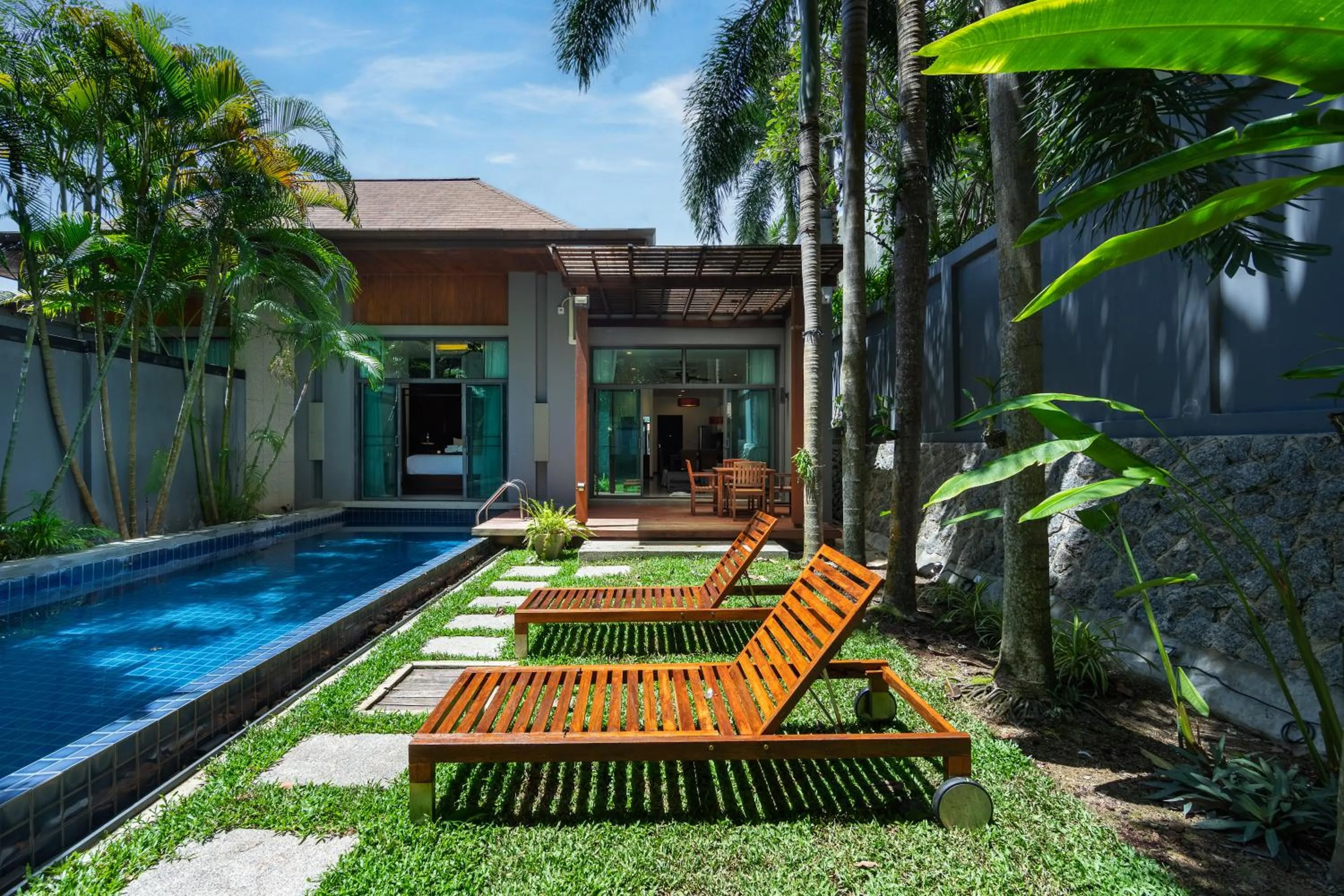 Saiyuan Estate by TropicLook