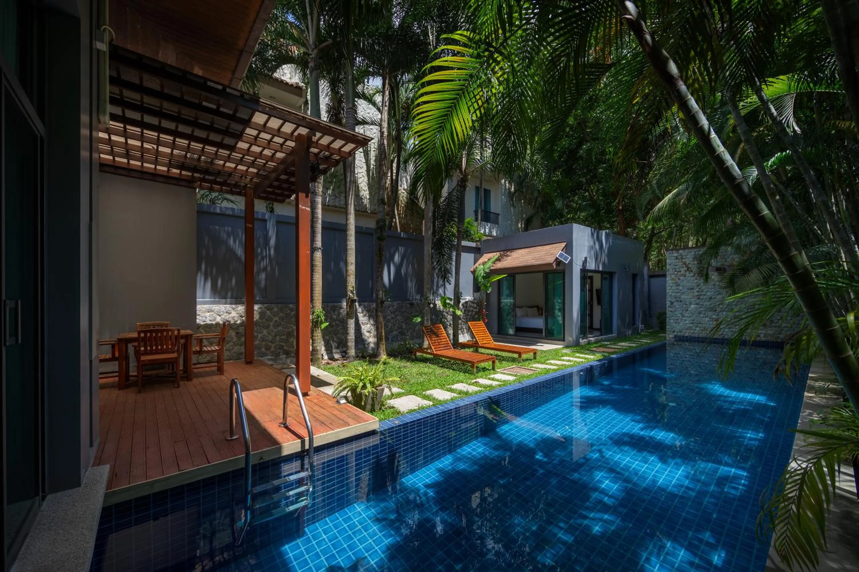 Saiyuan Estate by TropicLook