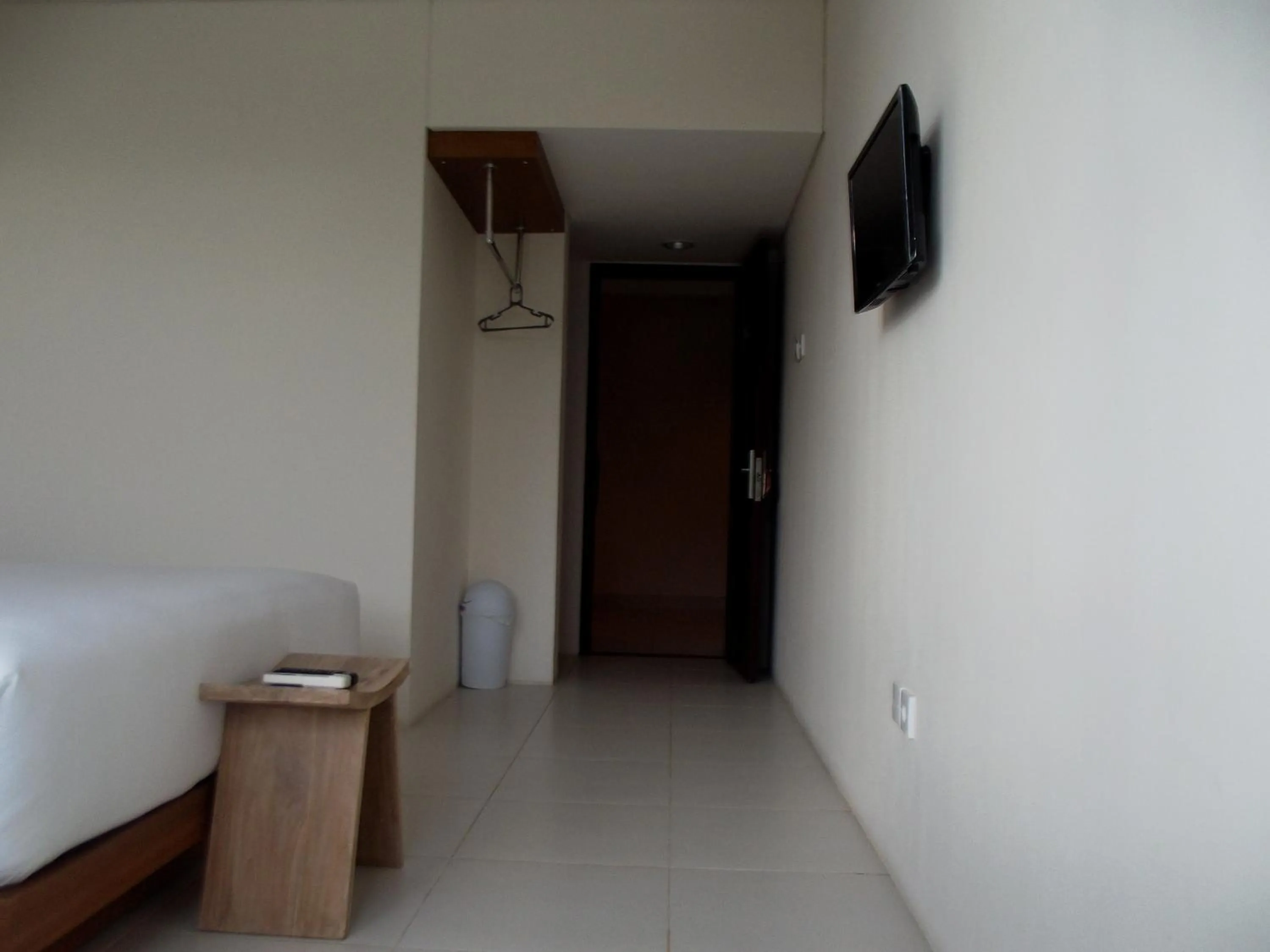 TV and multimedia in L Bajo Hotel