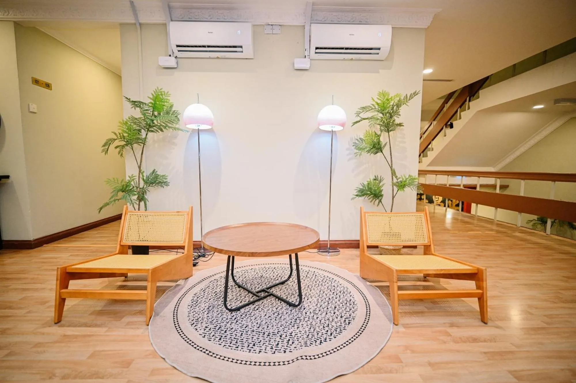 Swing & Pillows - Chinatown Kuala Lumpur