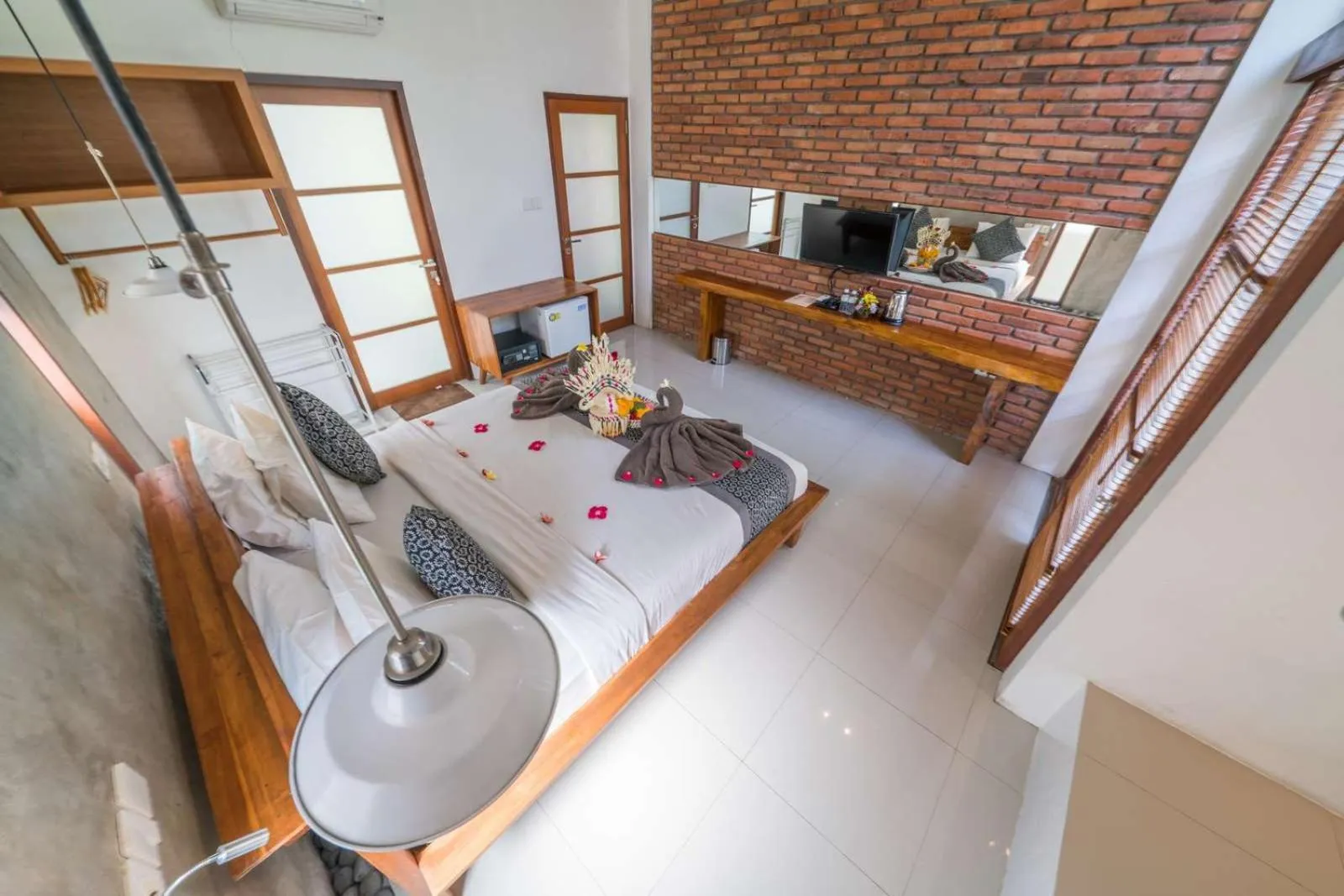 Bed in Yarama Cottages