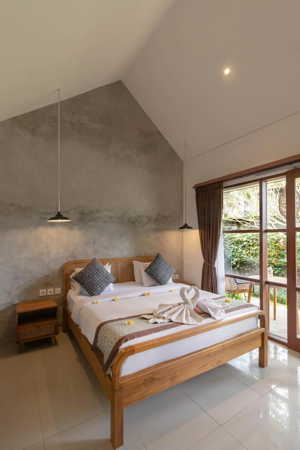 Bed in Yarama Cottages