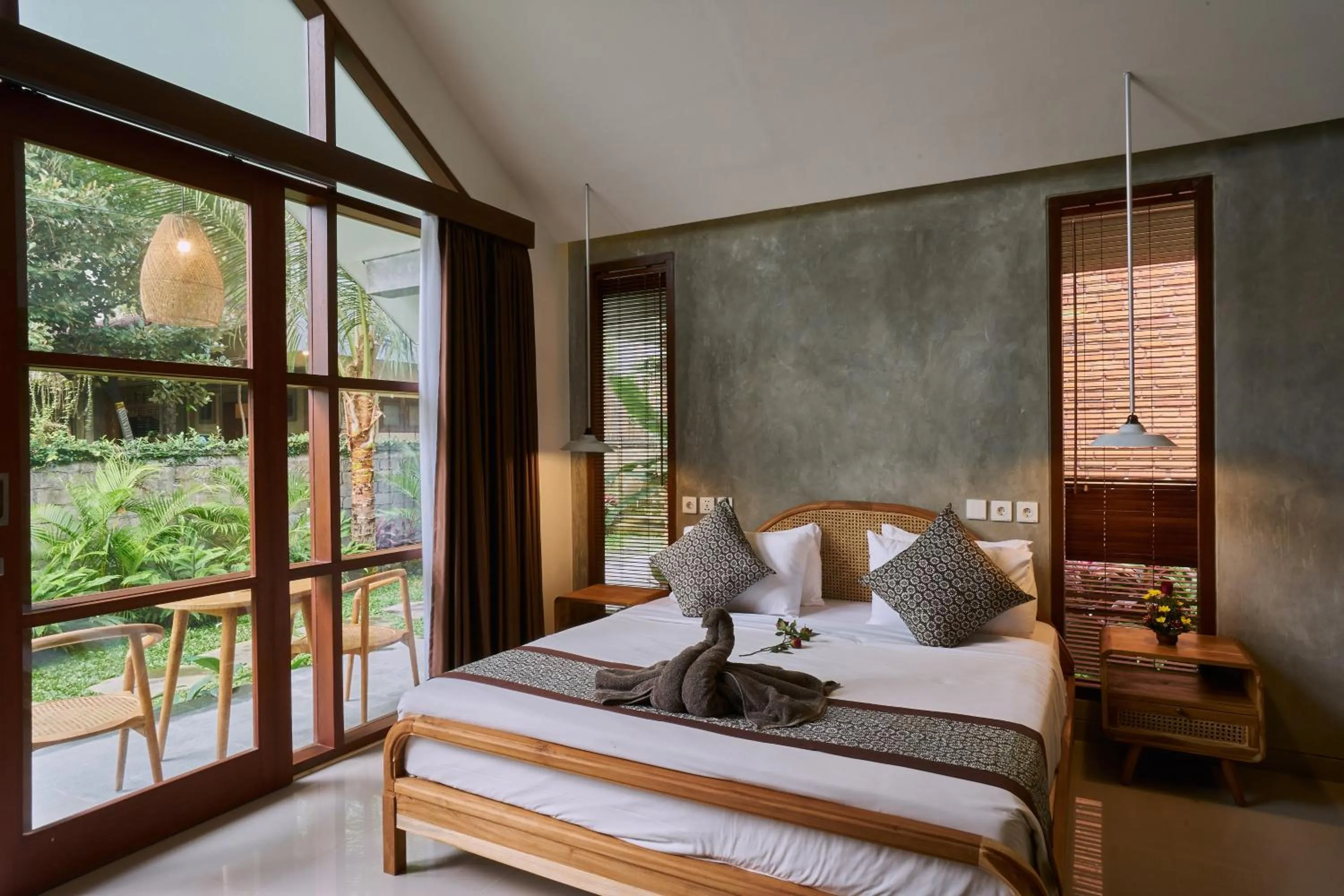 Bed in Yarama Cottages