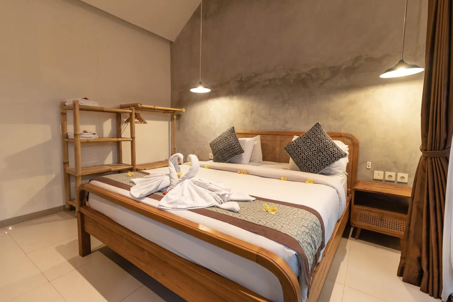 Bed in Yarama Cottages