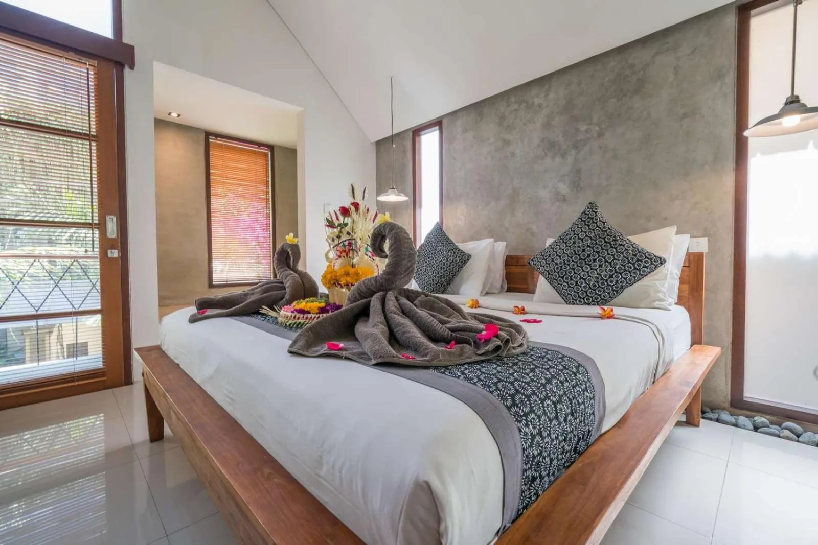 Bed in Yarama Cottages