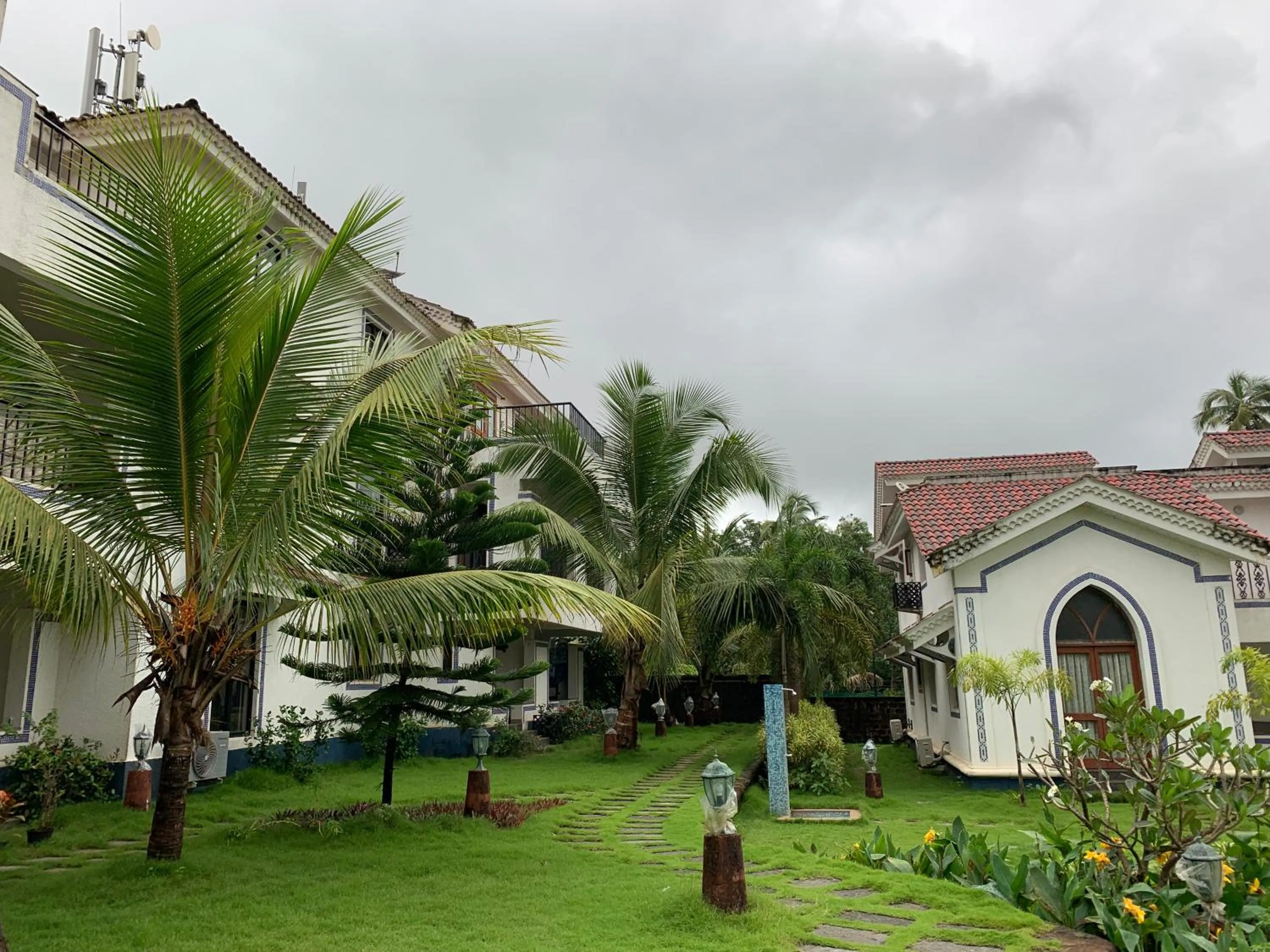 Spring in AR APARTMENTS -Siolim