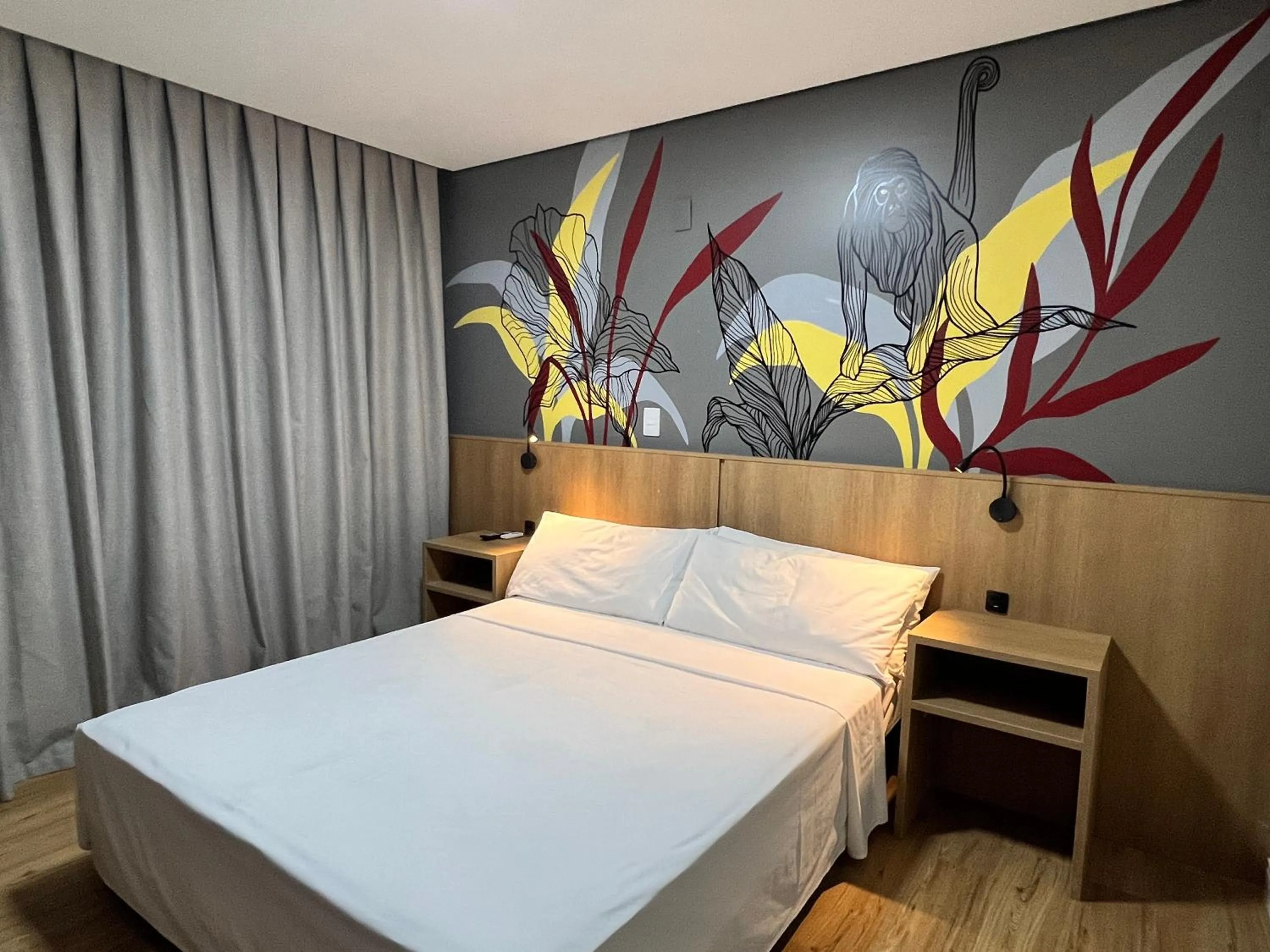 Photo of the whole room, Bed in Ramada Encore Ponta Grossa