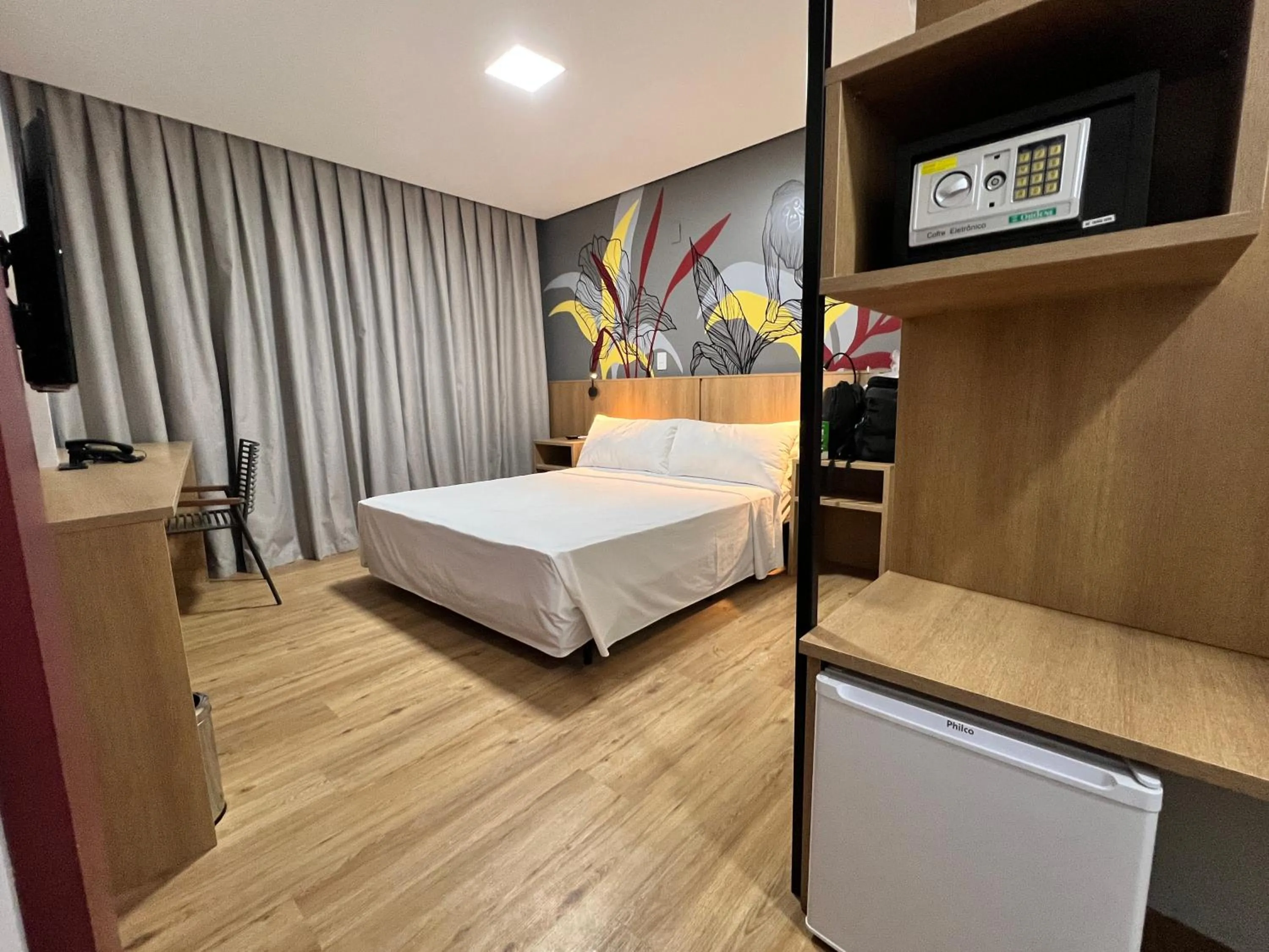 Photo of the whole room, Bed in Ramada Encore Ponta Grossa