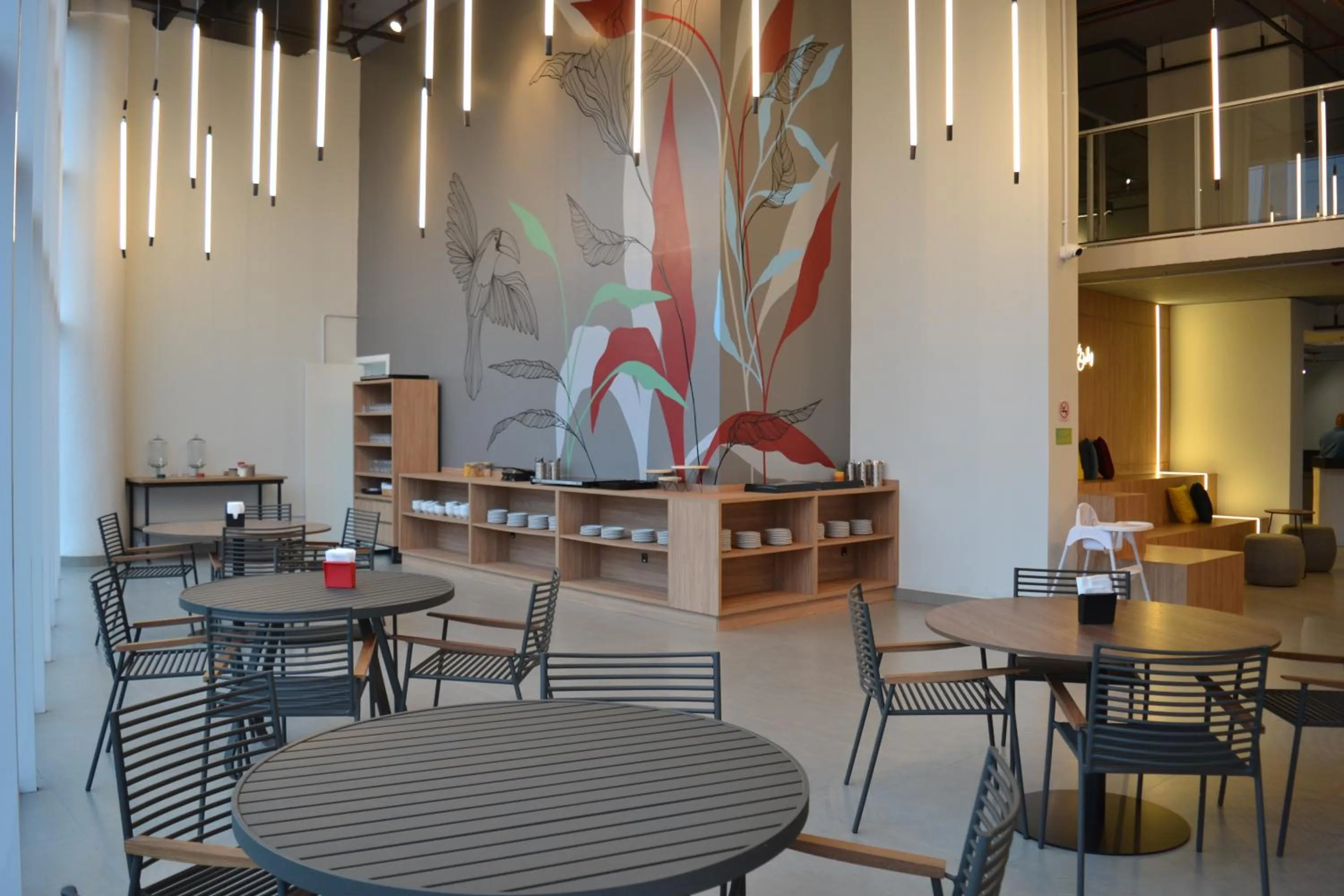 Restaurant/places to eat in Ramada Encore Ponta Grossa