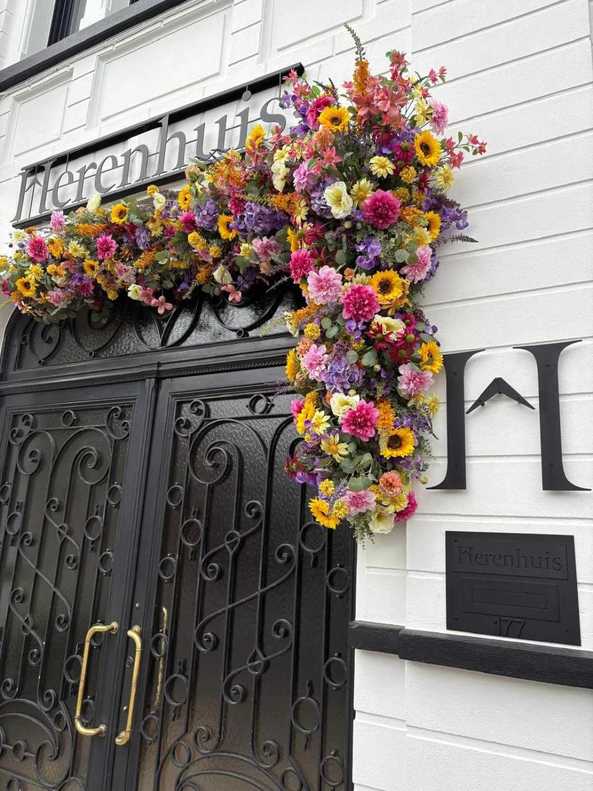 Property building in B&B Herenhuis