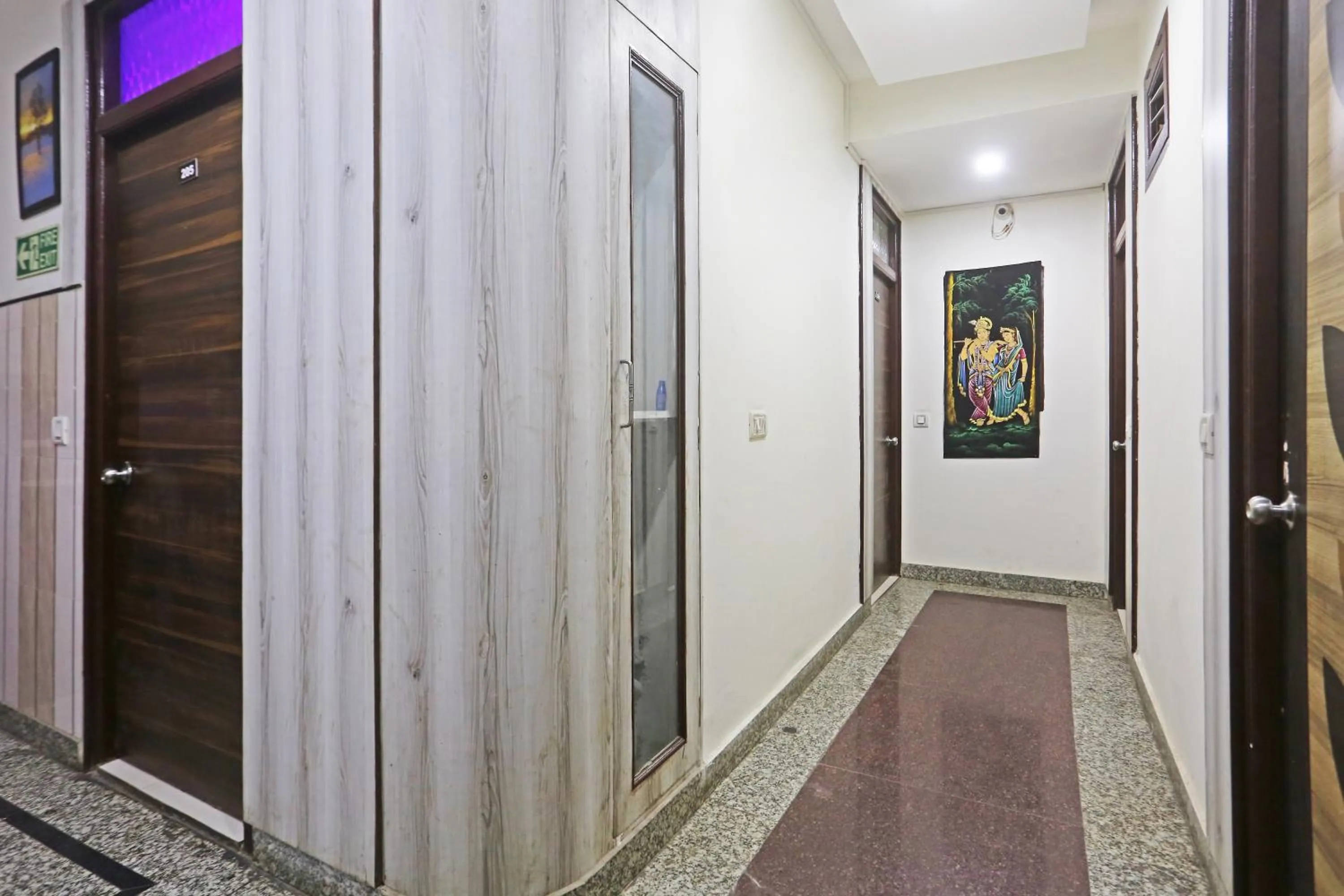 Lobby or reception in Hotel Lookout Stay Delhi IGI Airport