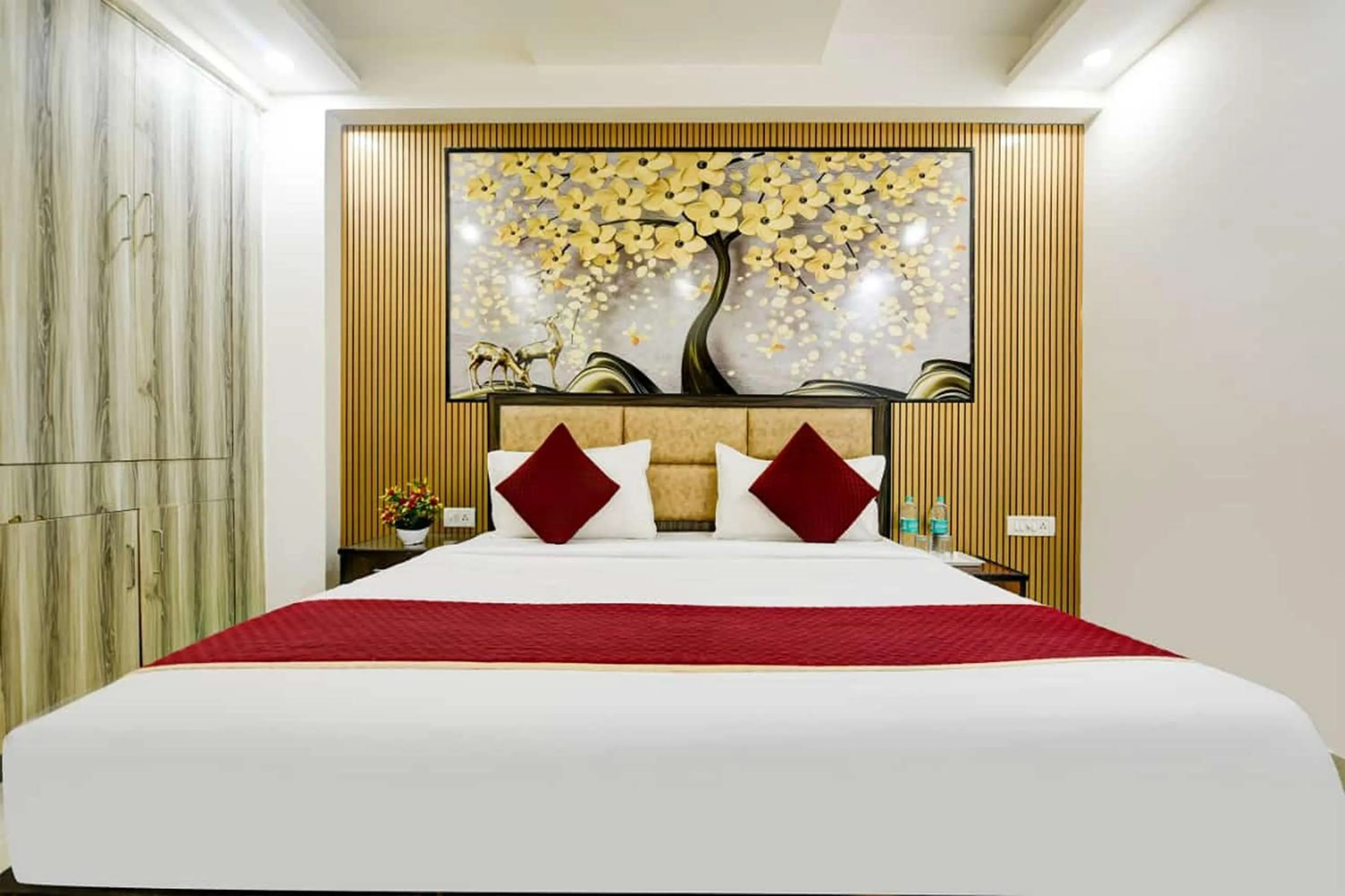 Decorative detail in Hotel Lookout Stay Delhi IGI Airport