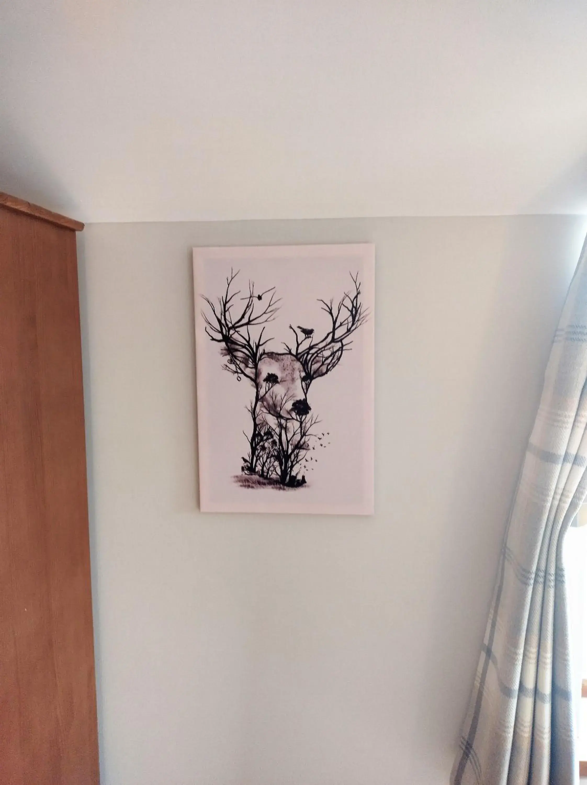 Double or Twin Room with Partial Sea View in Glenn Eireann House Double or Twin Room with Partial Sea View in Glenn Eireann House