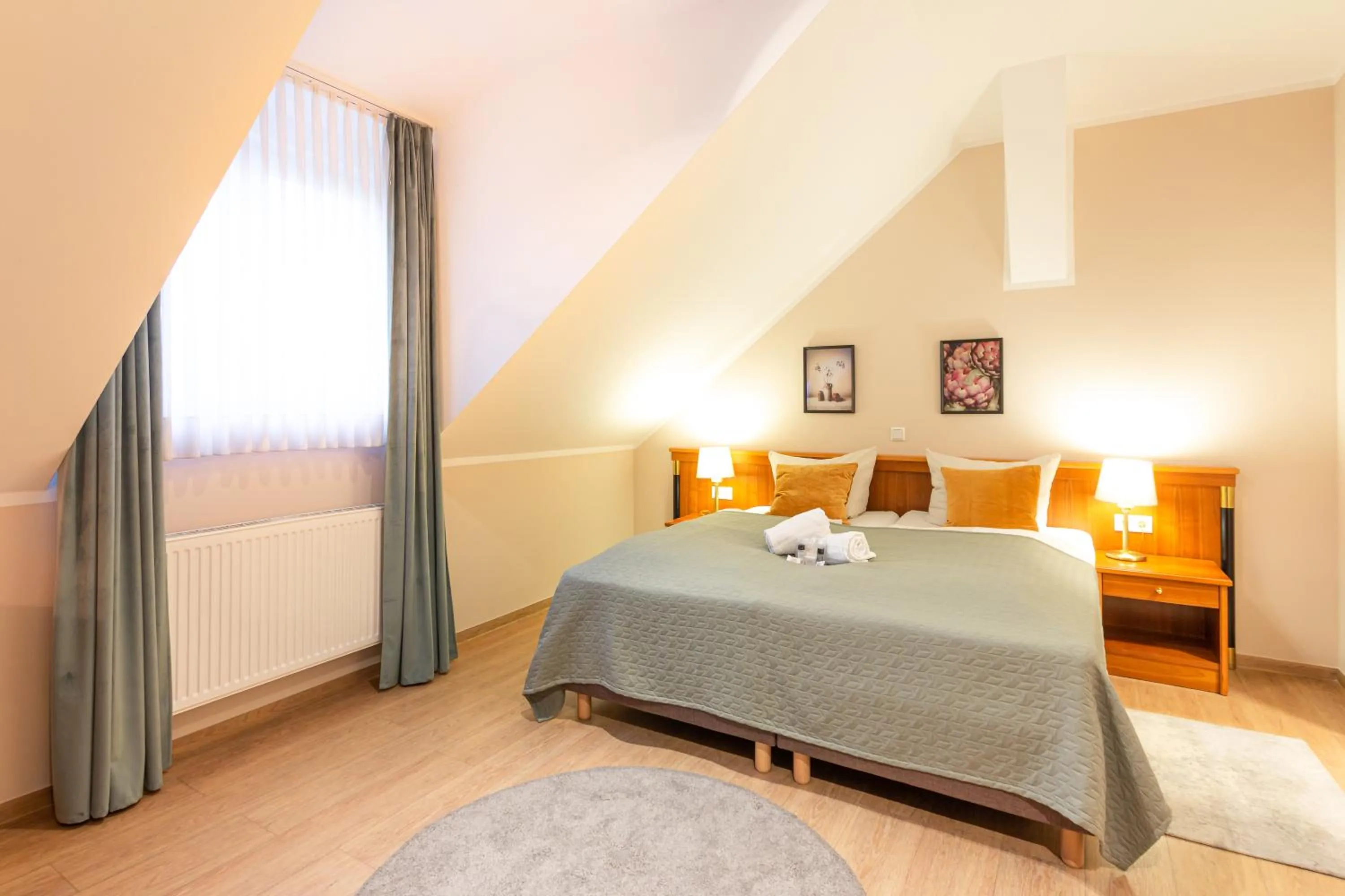 Photo of the whole room in Hotel Restaurant Am Park