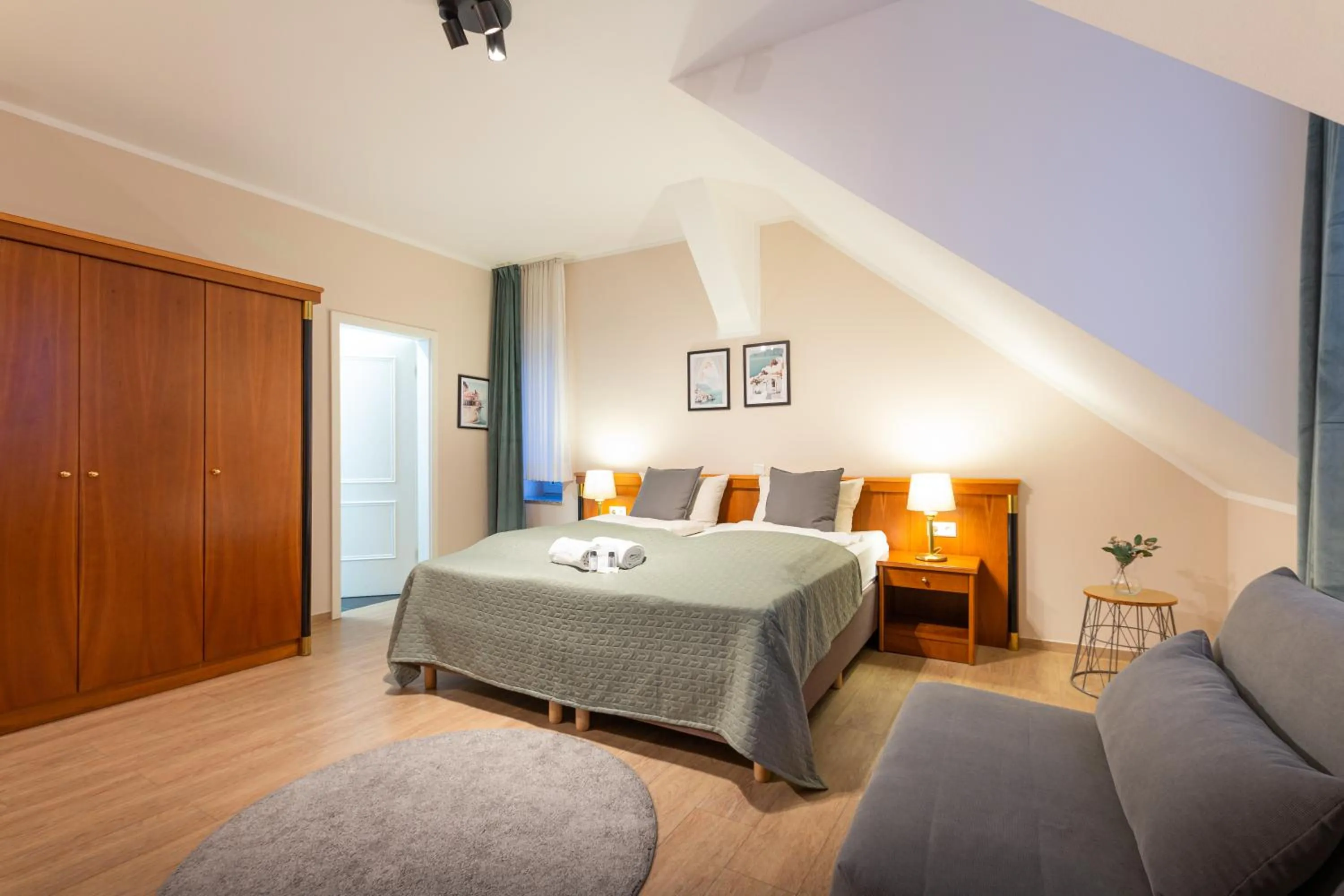 Photo of the whole room in Hotel Restaurant Am Park