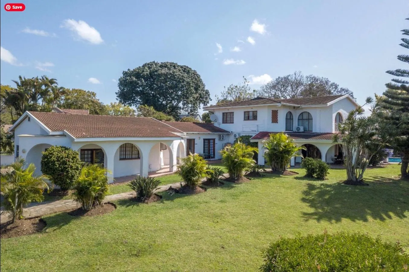 Property building in 122 on Krantzview previously BizAfrika Guest Lodge