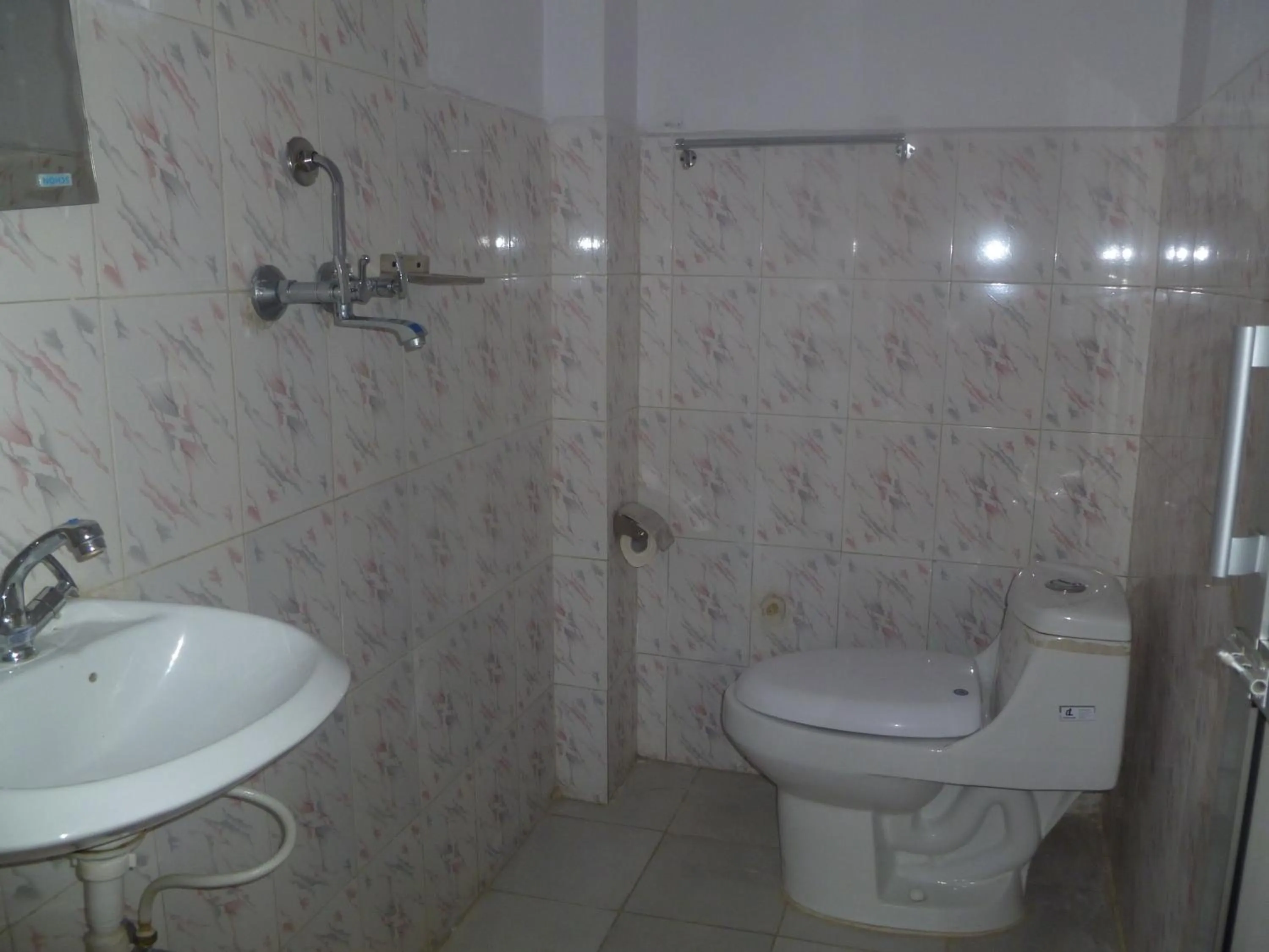 Shower in Andes House