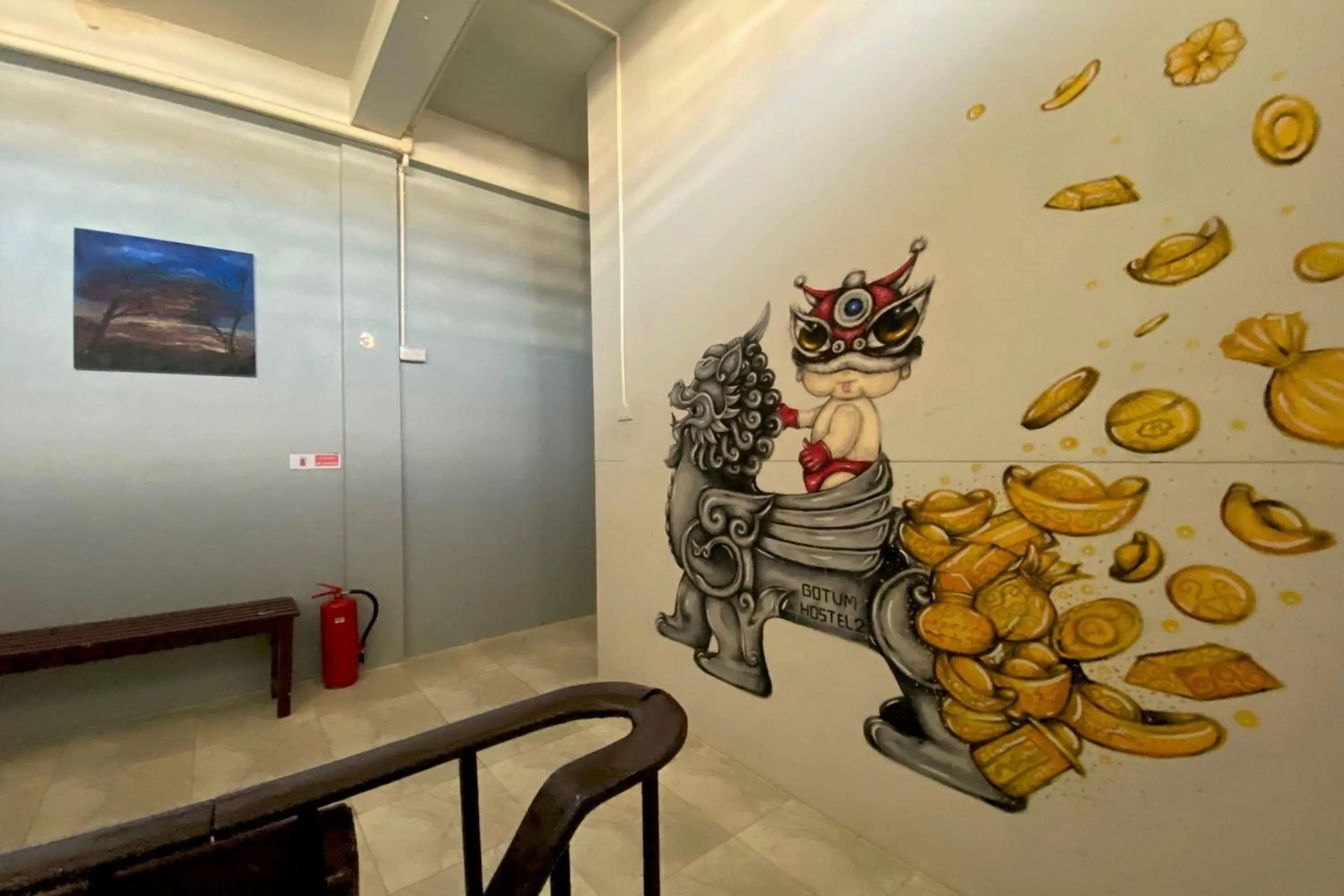 Property building in GOTUM Hostel 2 & Money Exchange