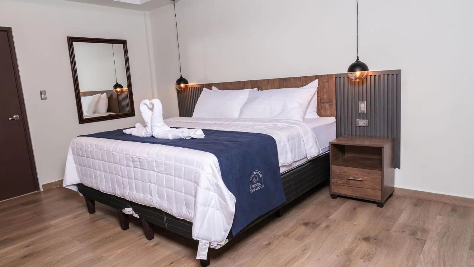 Photo of the whole room, Bed in Hotel Boutique Nueva Valladolid