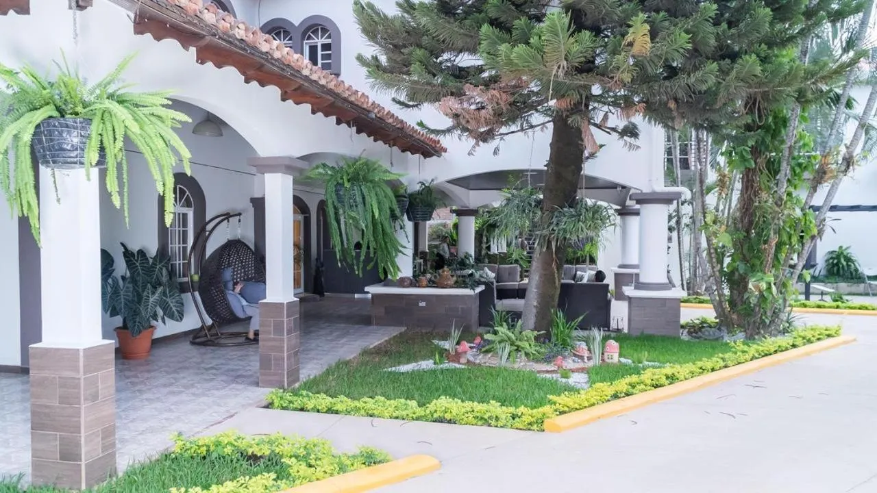 Garden view in Hotel Boutique Nueva Valladolid