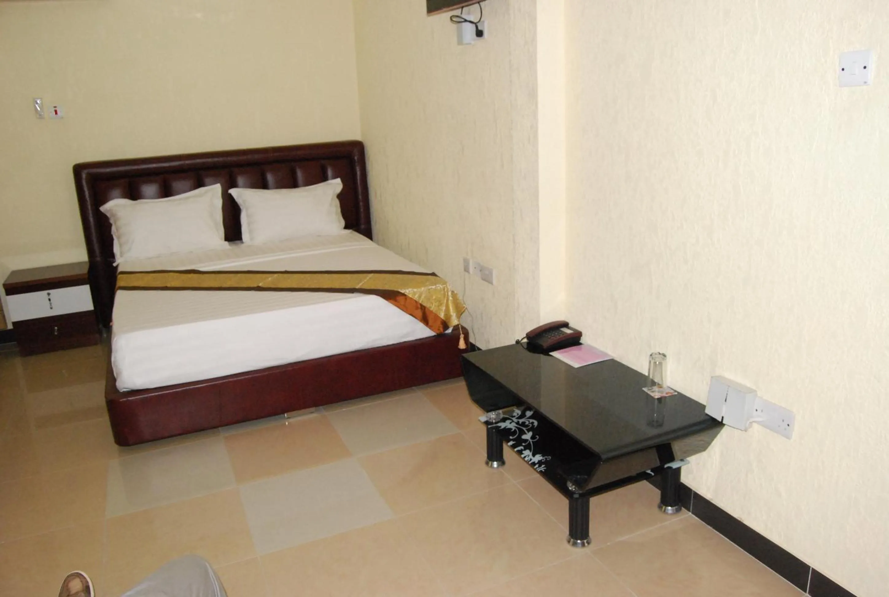 Bed, Room Photo in Best Point Hotel