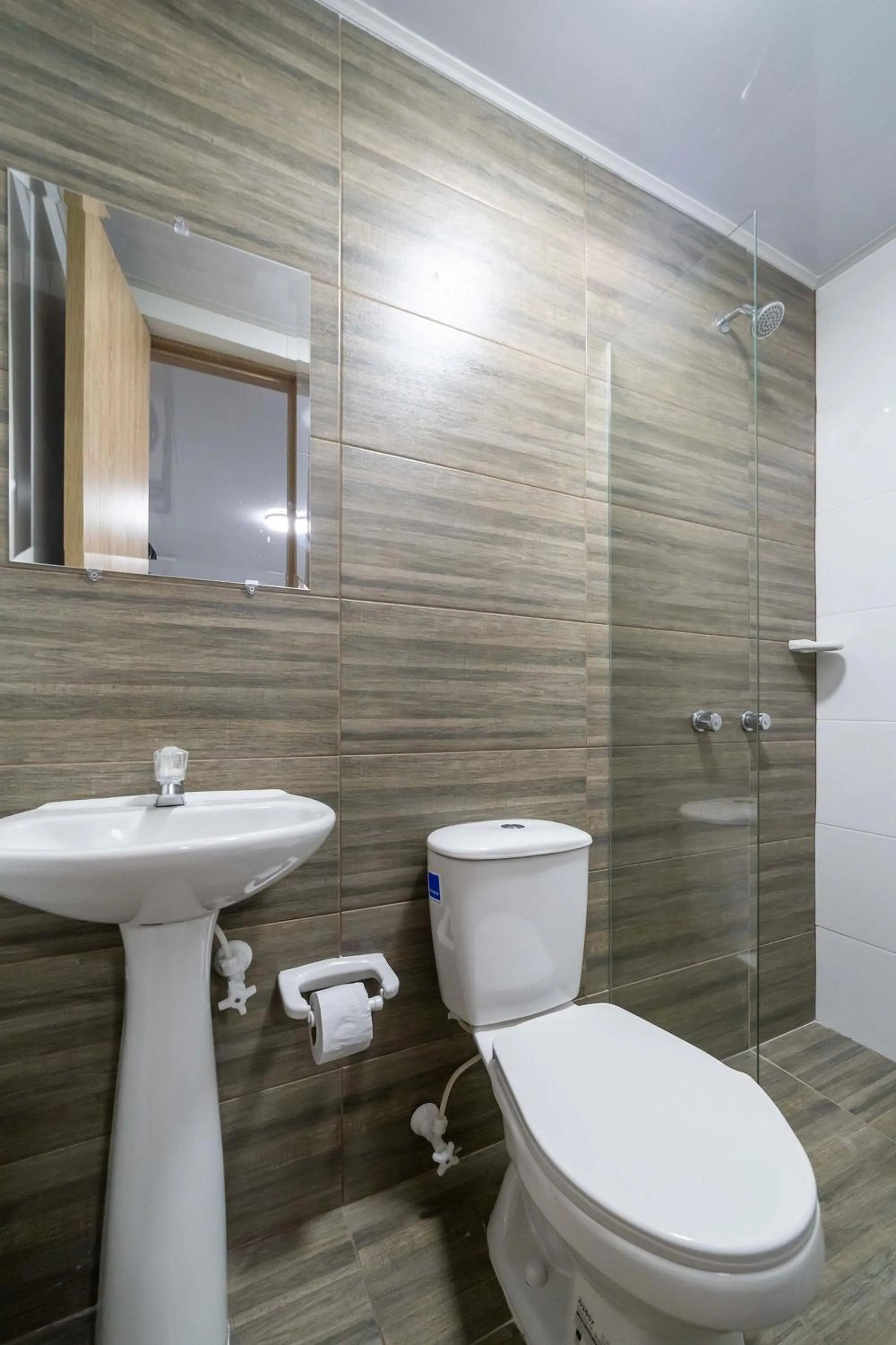 Toilet in Hotel Doxa