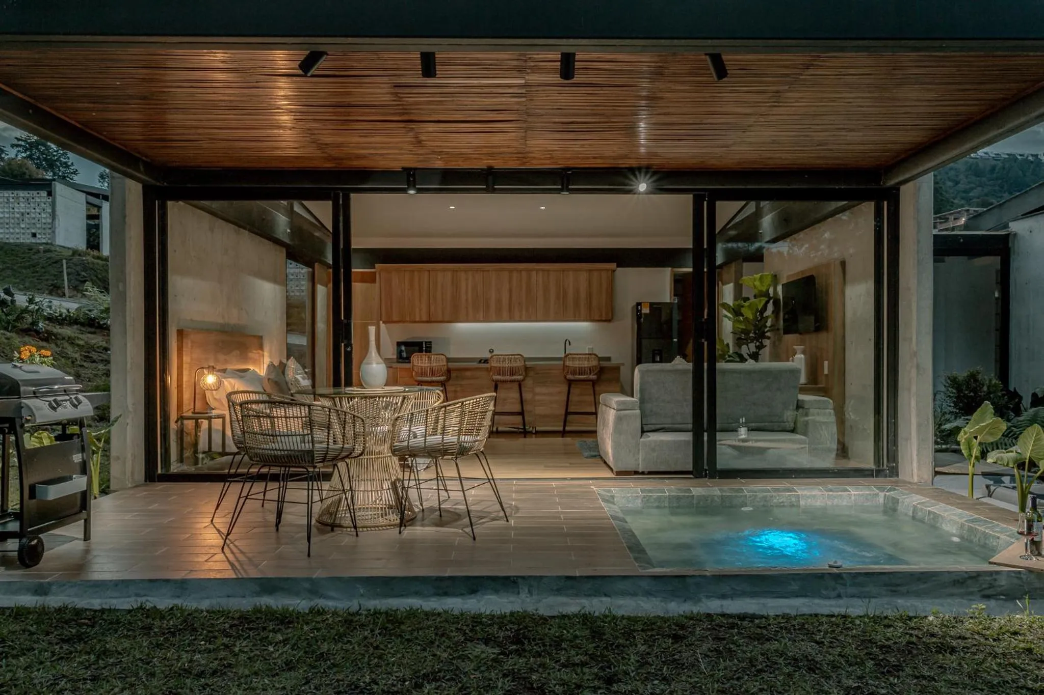 Property building in Soy Local Reserva Sajonia