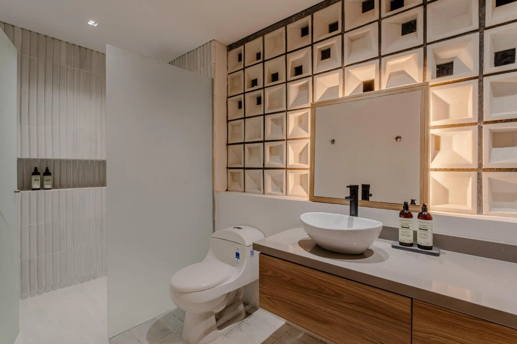 Shower in Soy Local Reserva Sajonia