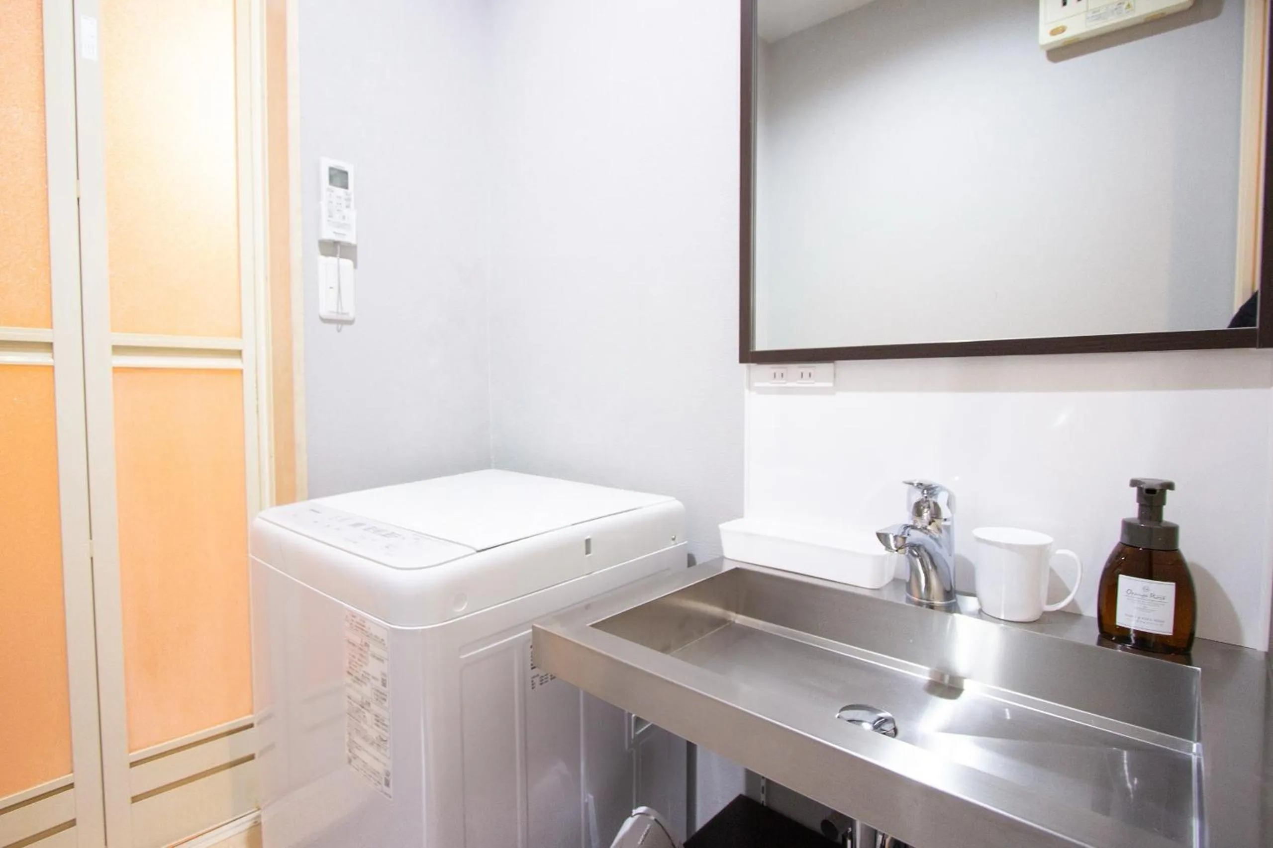 Photo of the whole room in Hotel SALIFORT HAKATA