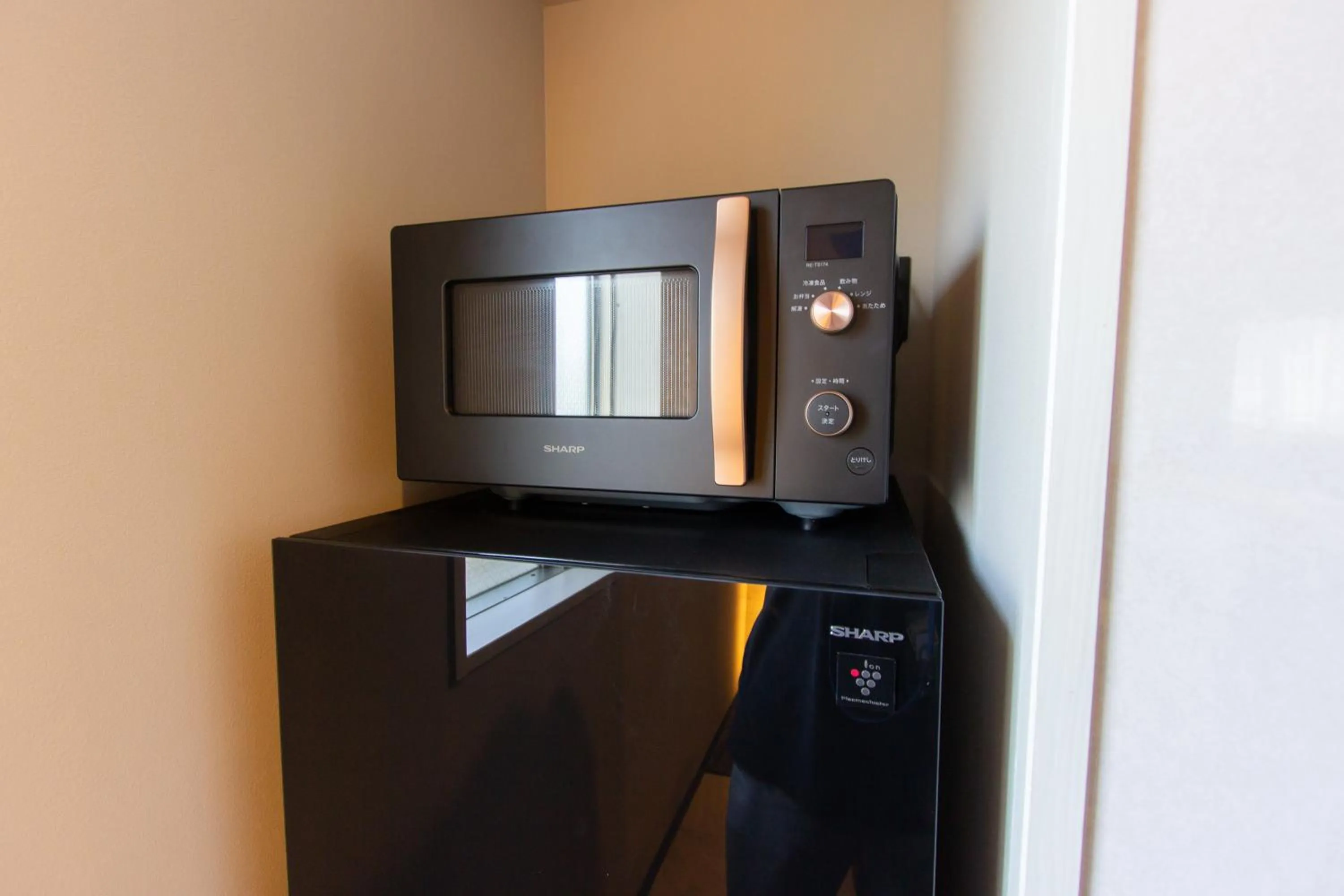 microwave in 慶 -Kei- HOTEL AND APARTMENT