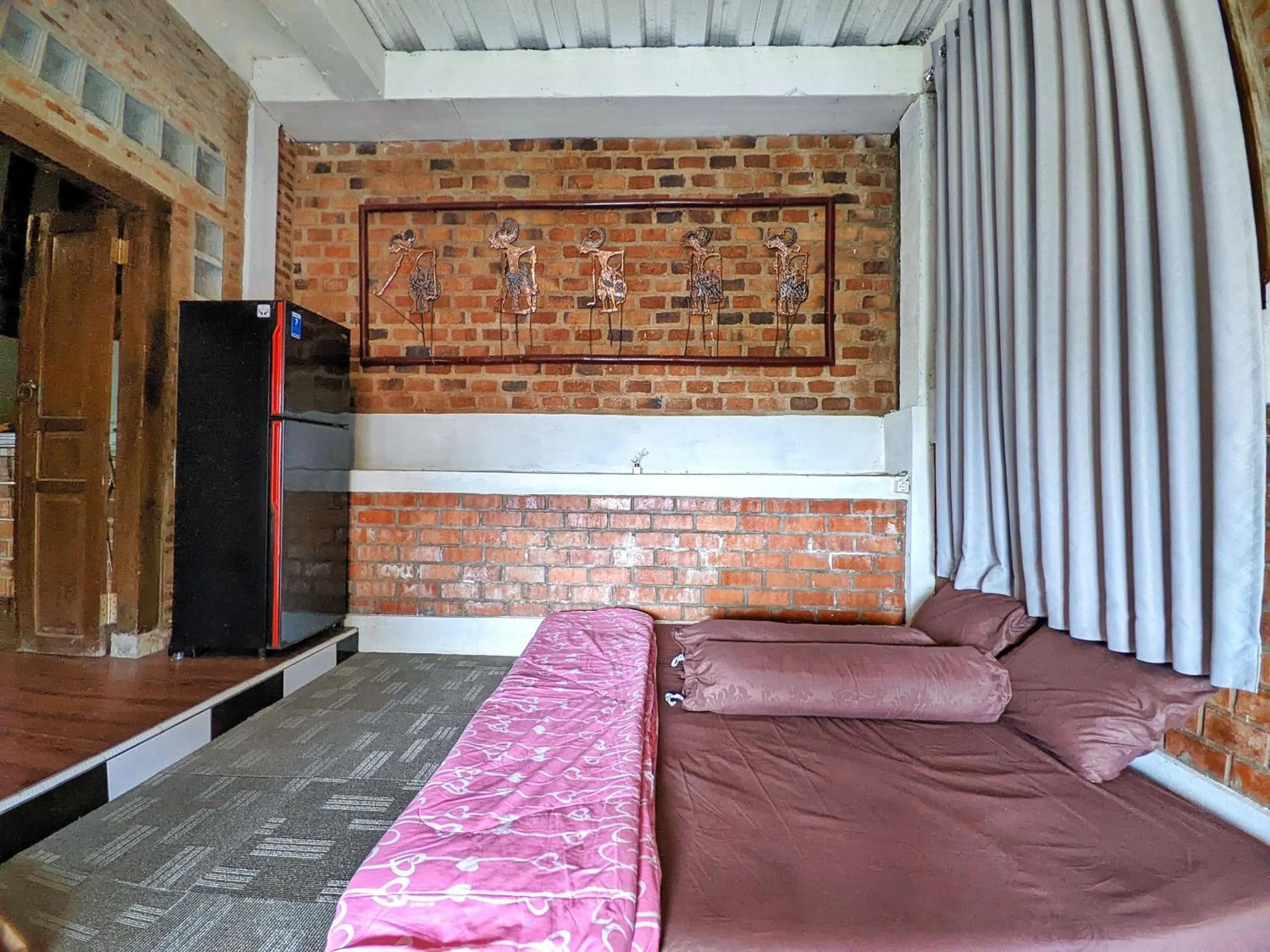 Bed in Omah Trasan Pangrango