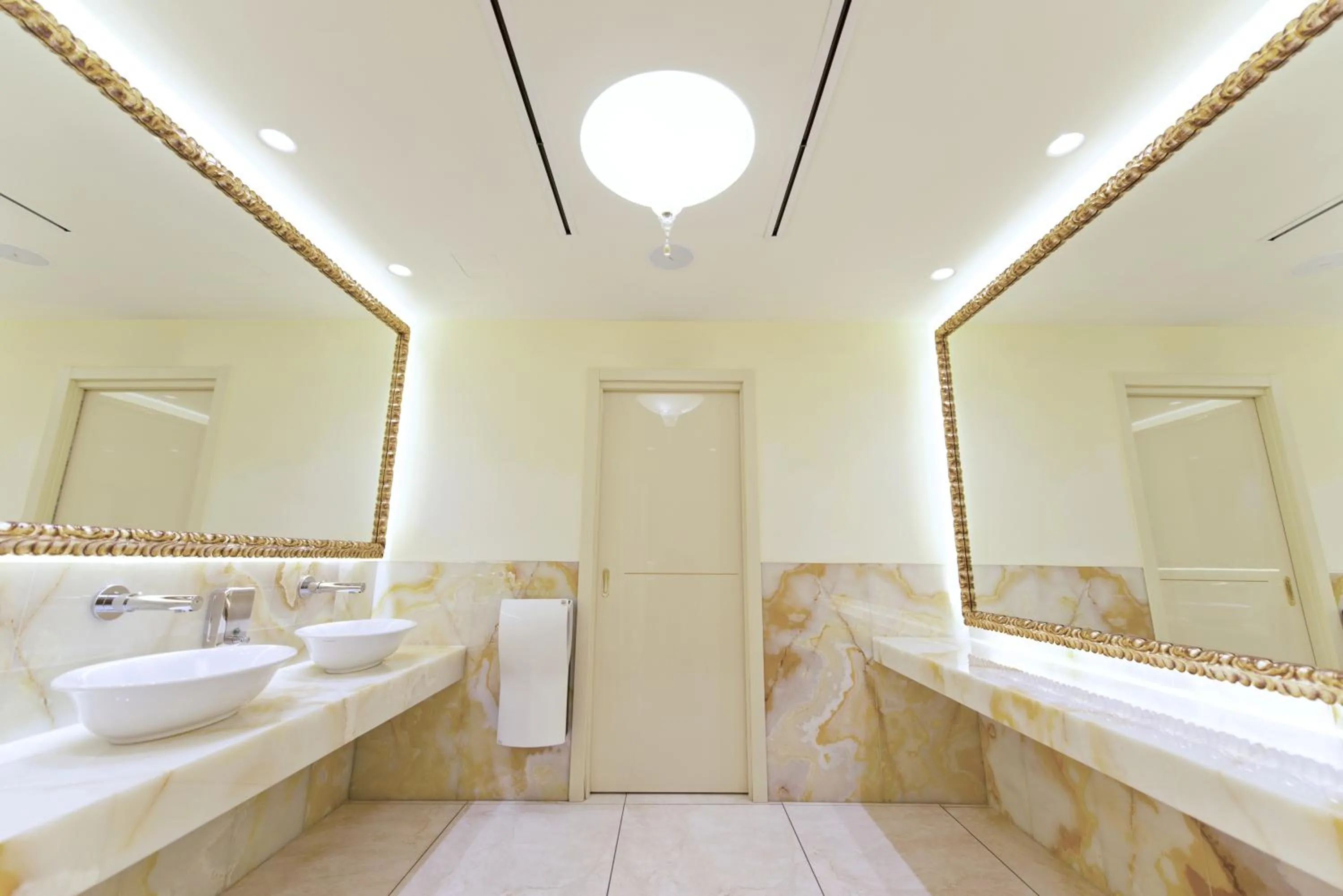 Bathroom in Palace Hotel & SPA La CONCHIGLIA D' ORO