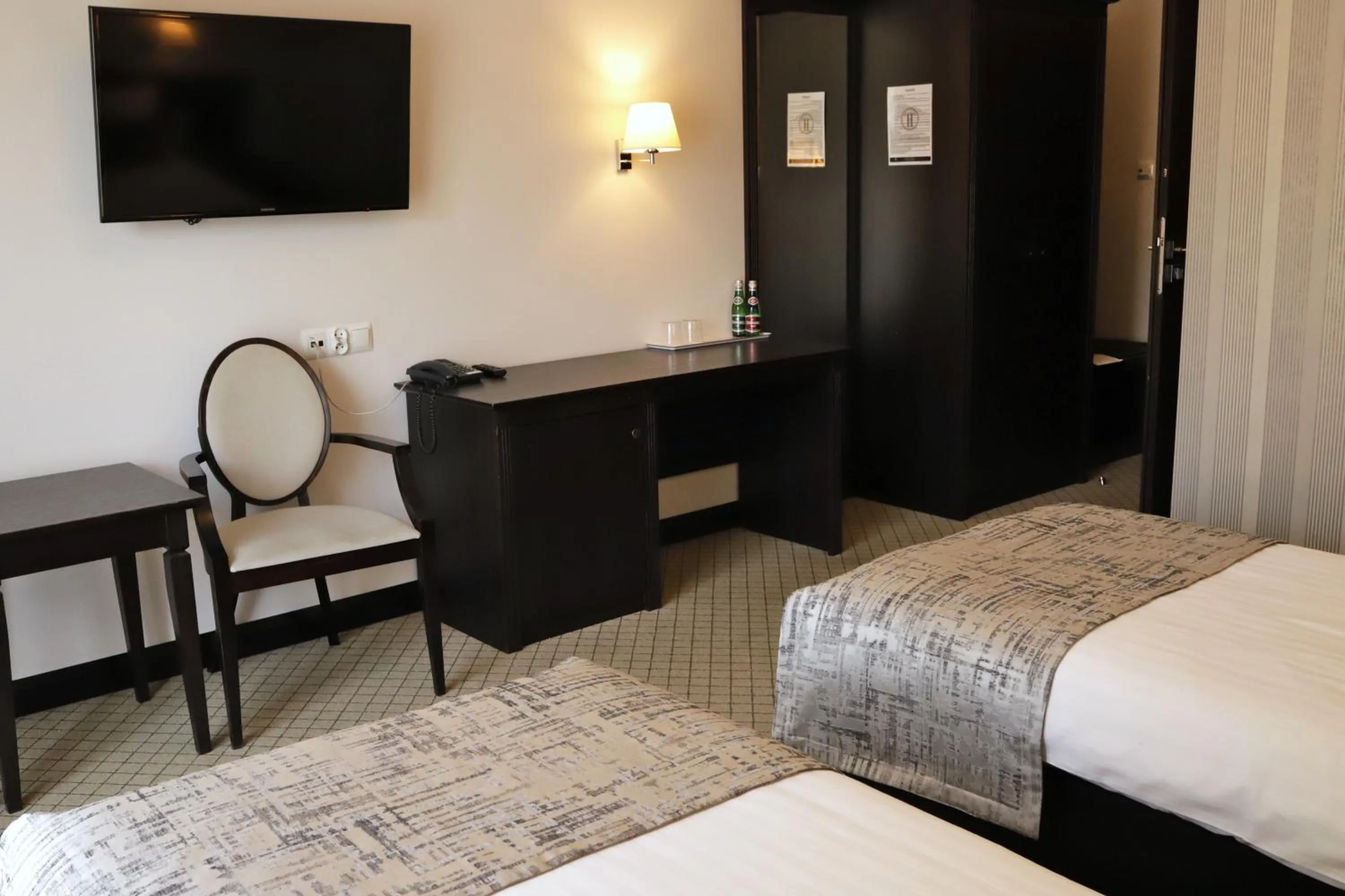 Photo of the whole room, Bed in Hotel Toscania