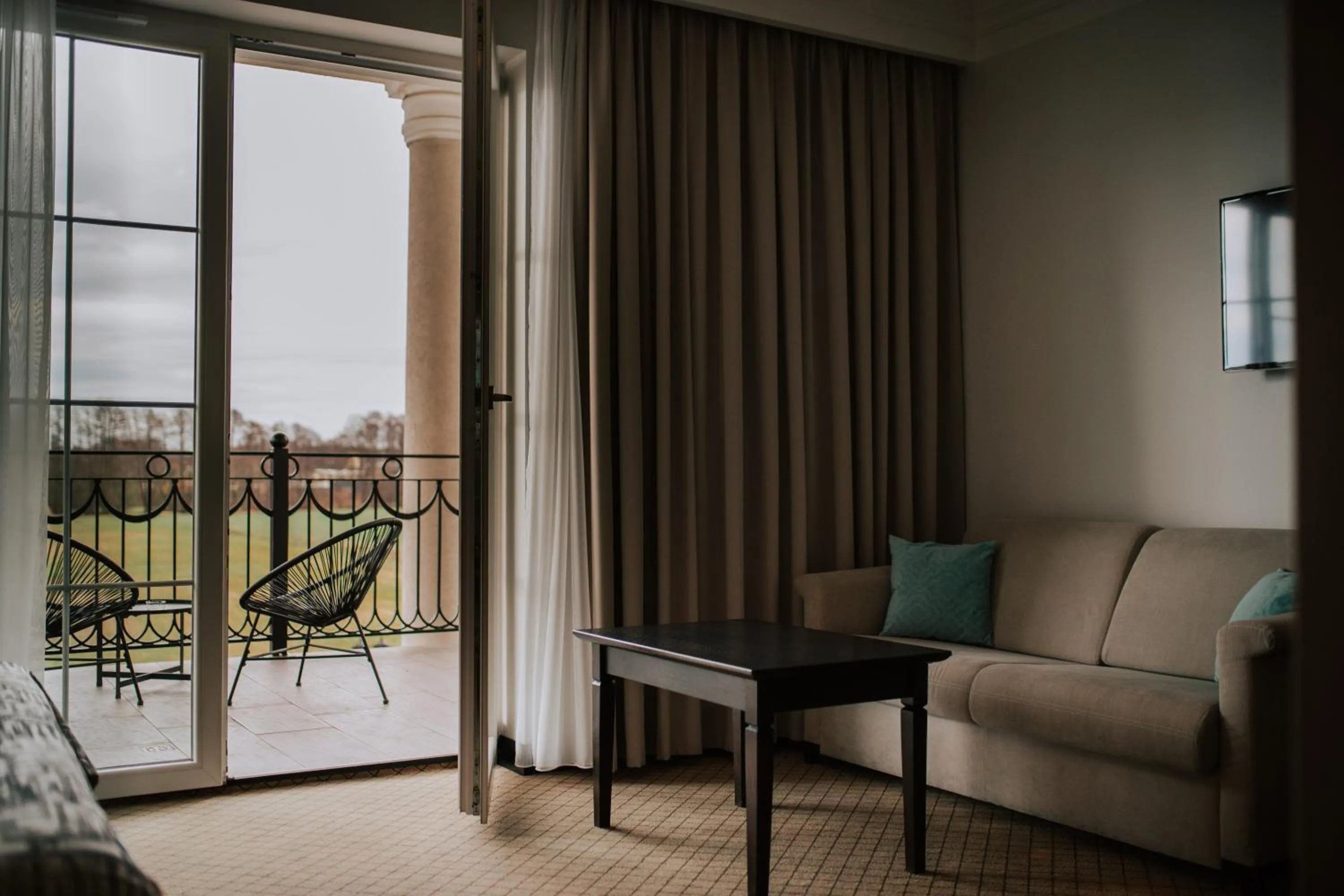 Property building in Hotel Toscania