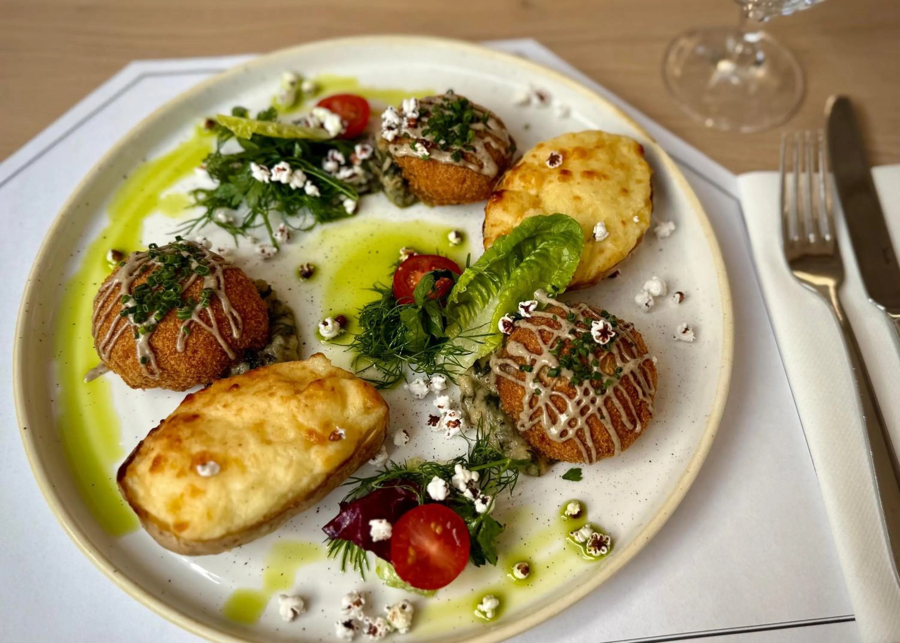 Restaurant/places to eat in Hotel Toscania