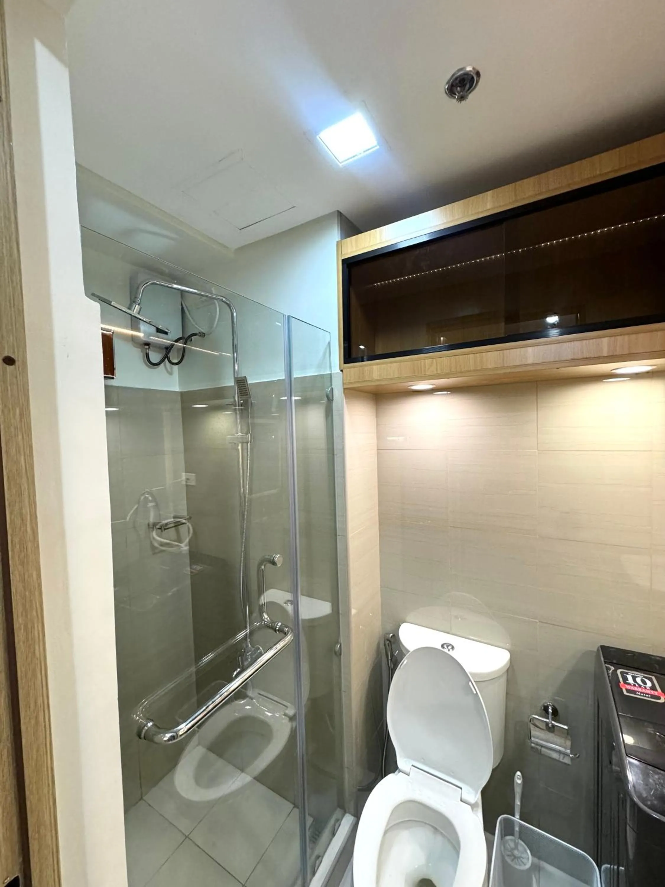 Katkat Shore 2 Staycation