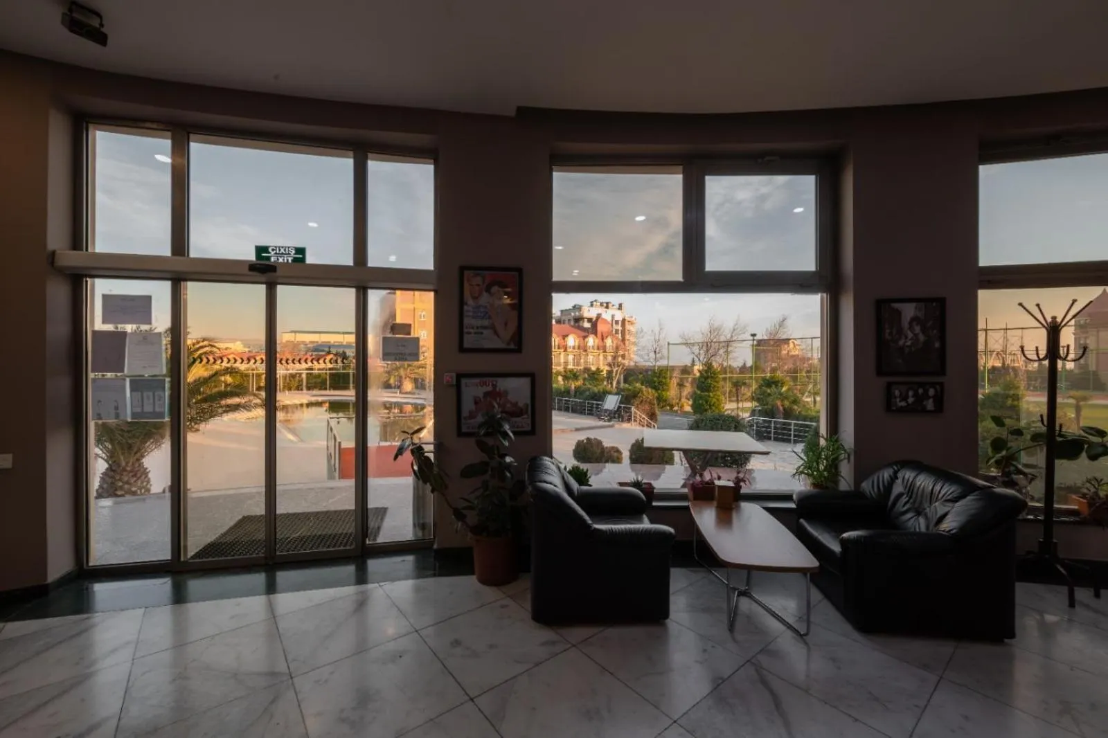 Breakfast in Green City Hotel