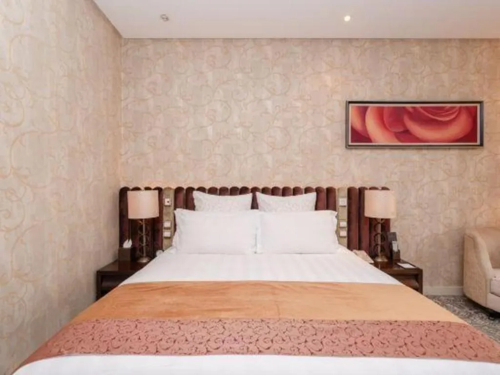 Bed in Sichuan Jinjiang Hotel