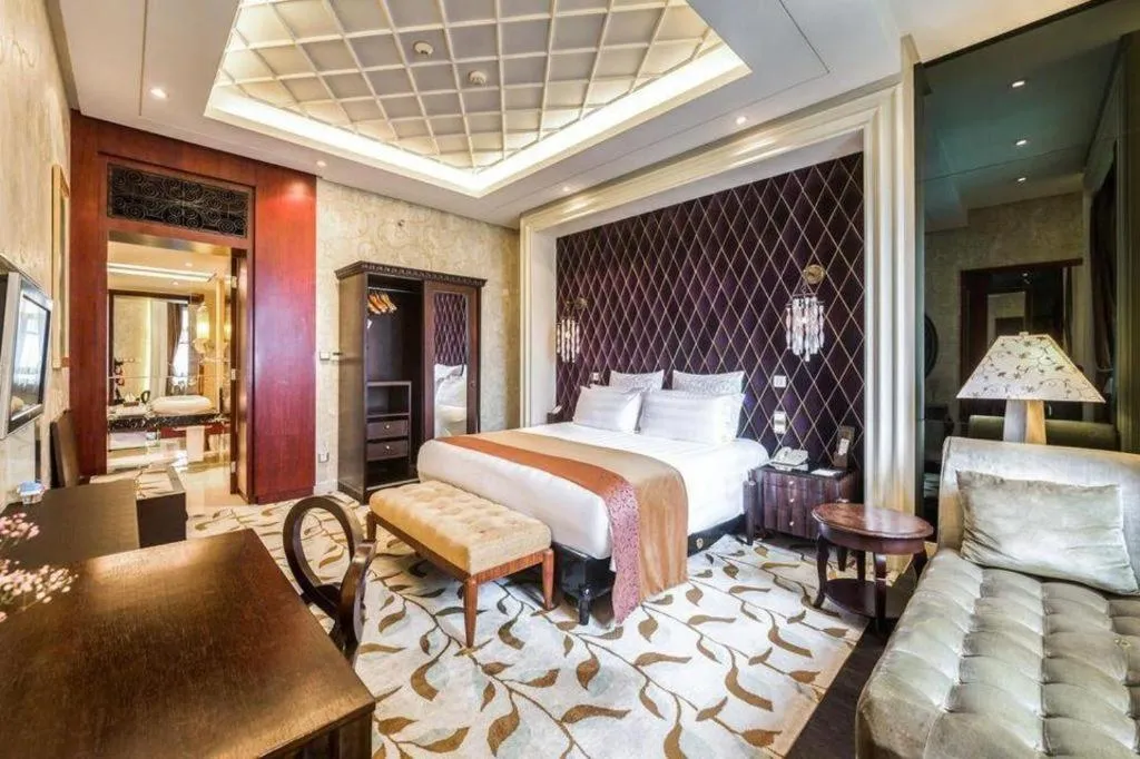 Bed in Sichuan Jinjiang Hotel