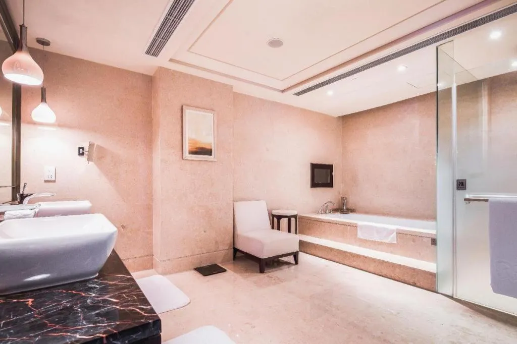 Bed in Sichuan Jinjiang Hotel