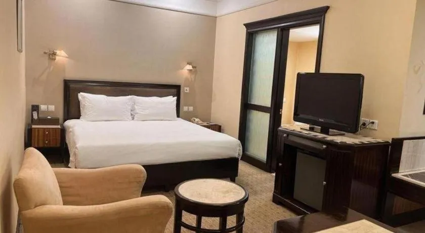 Bed in Sichuan Jinjiang Hotel