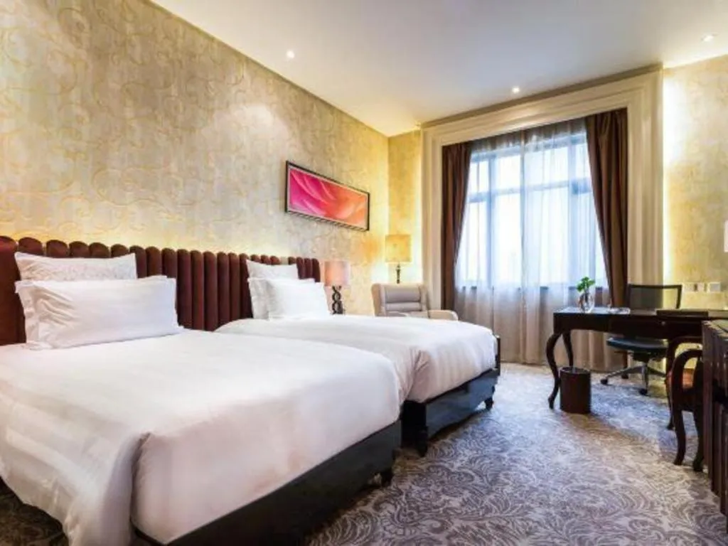 Bed in Sichuan Jinjiang Hotel