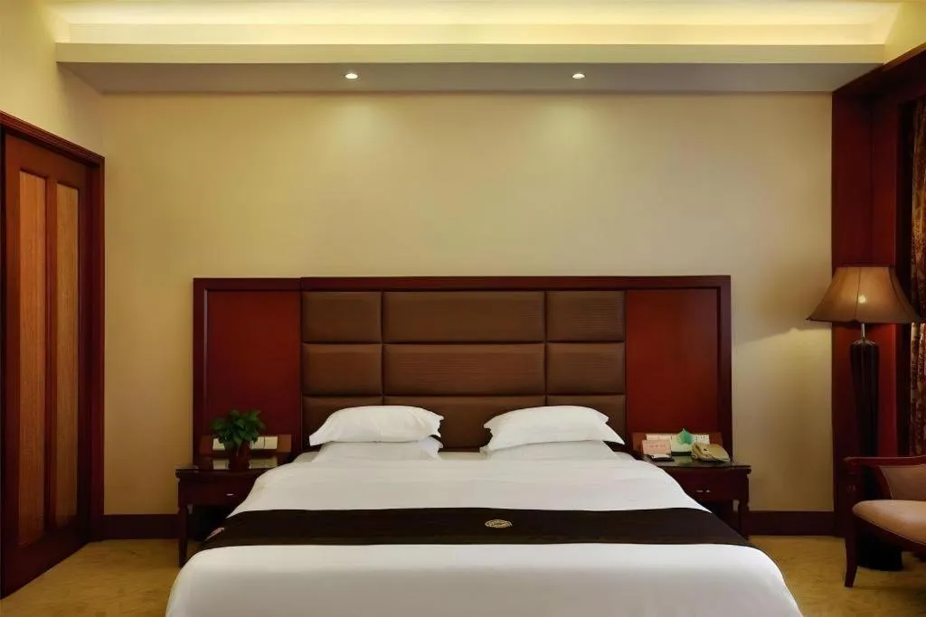 Bed in Shenzhen Hongfeng Hotel (Luohu Branch)
